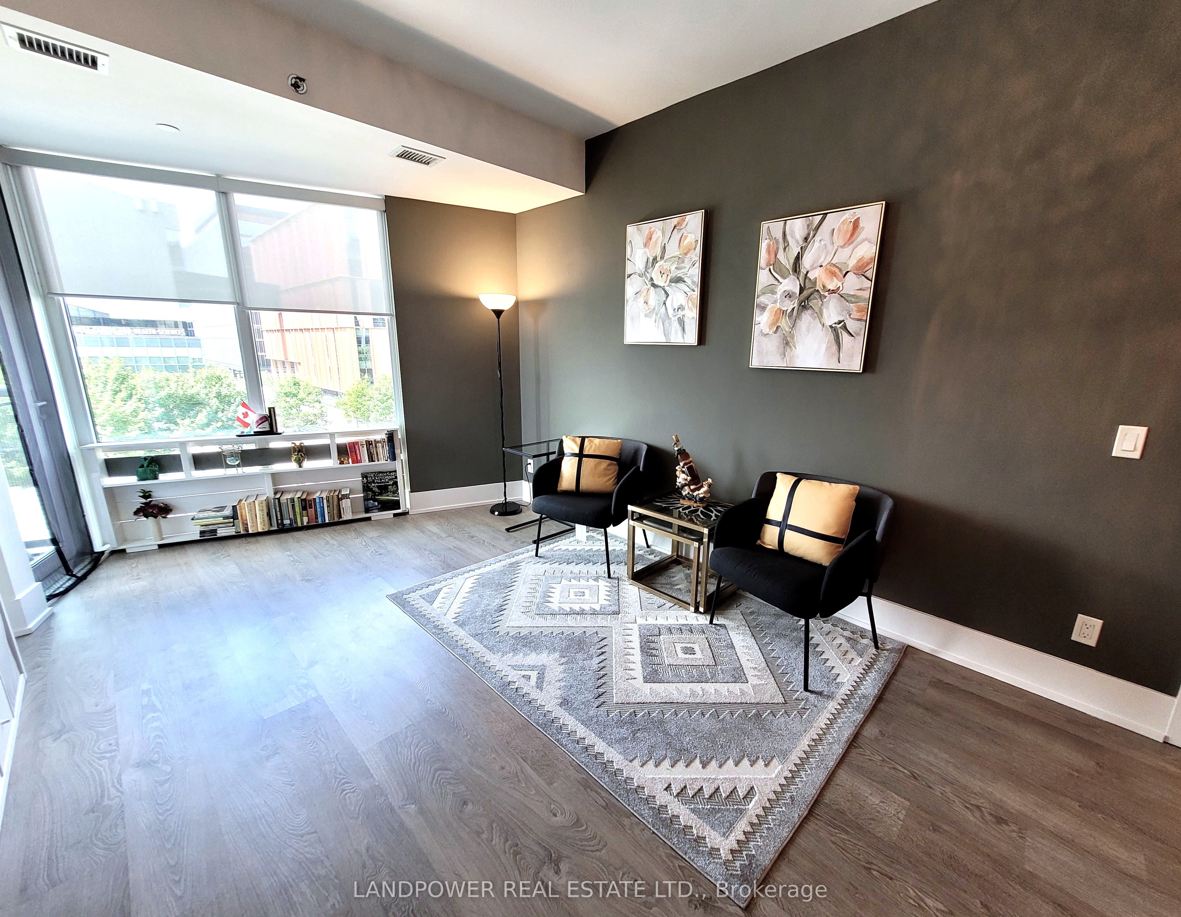 #434 - 15 Merchants' Wharf Property Photo 25