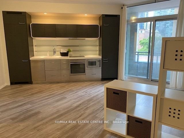 #509 - 45 Charles Street Property Photo 5