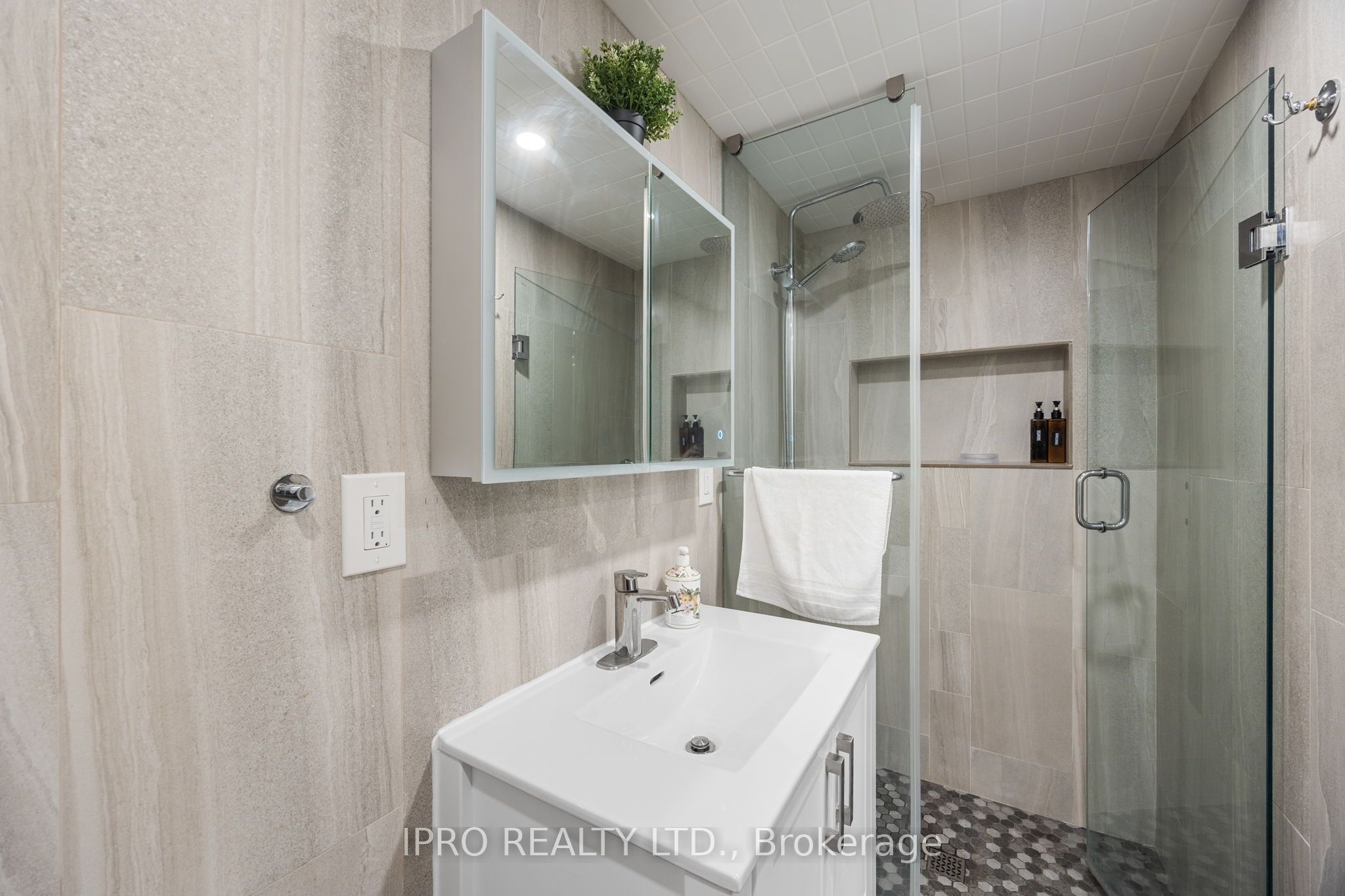 107 Otter Crescent Property Photo 34