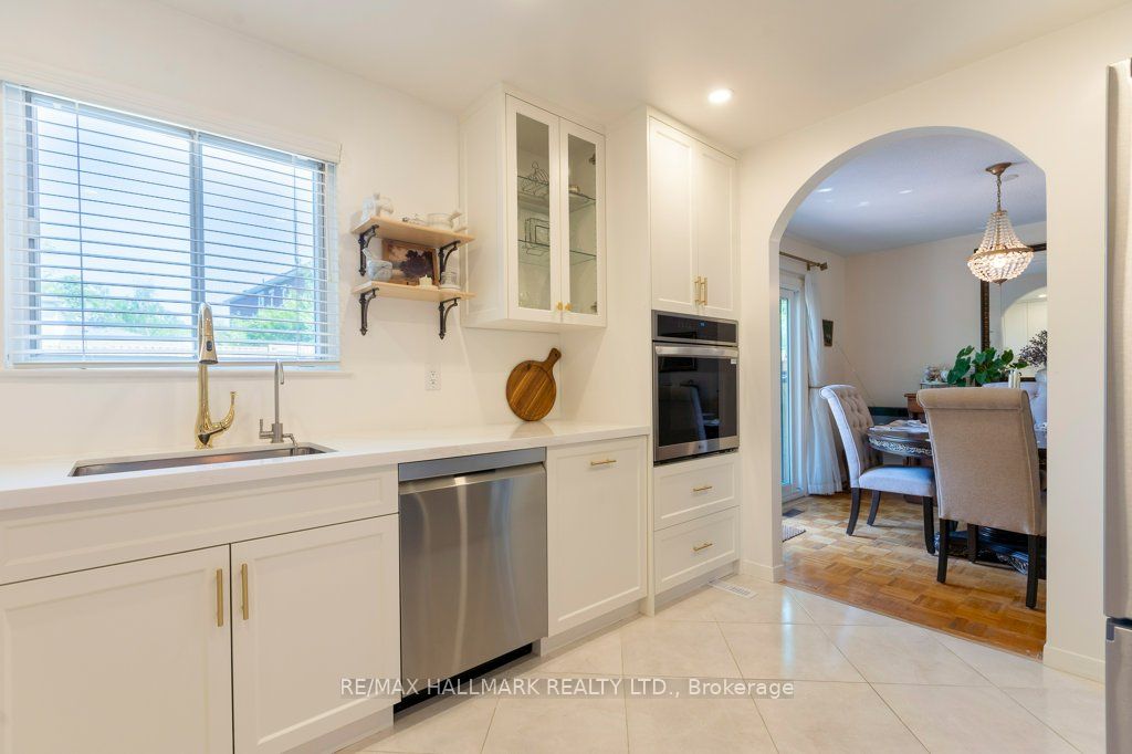 142 Aspenwood Drive Property Photo 6