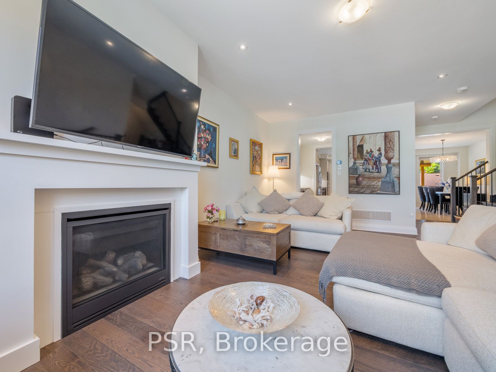 23 Hollyhock Court Property Photo 5