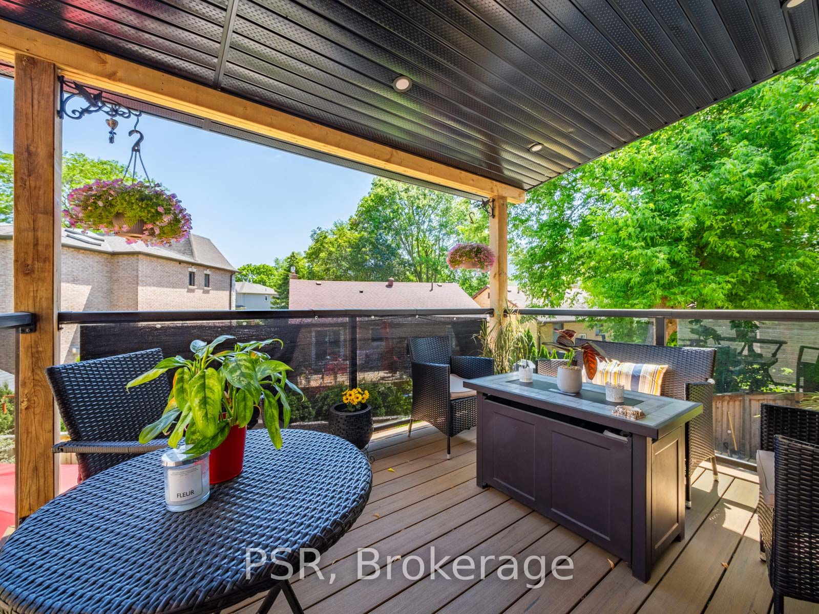 23 Hollyhock Court Property Photo 17