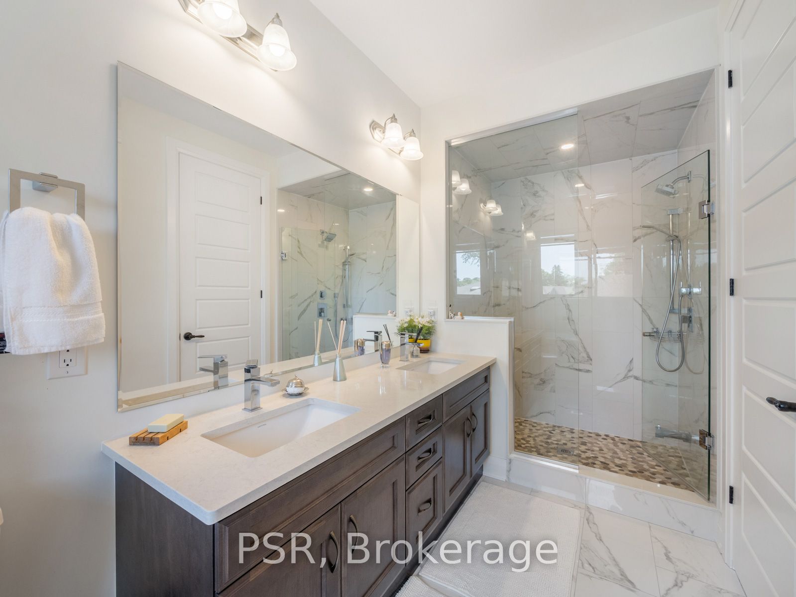 23 Hollyhock Court Property Photo 27