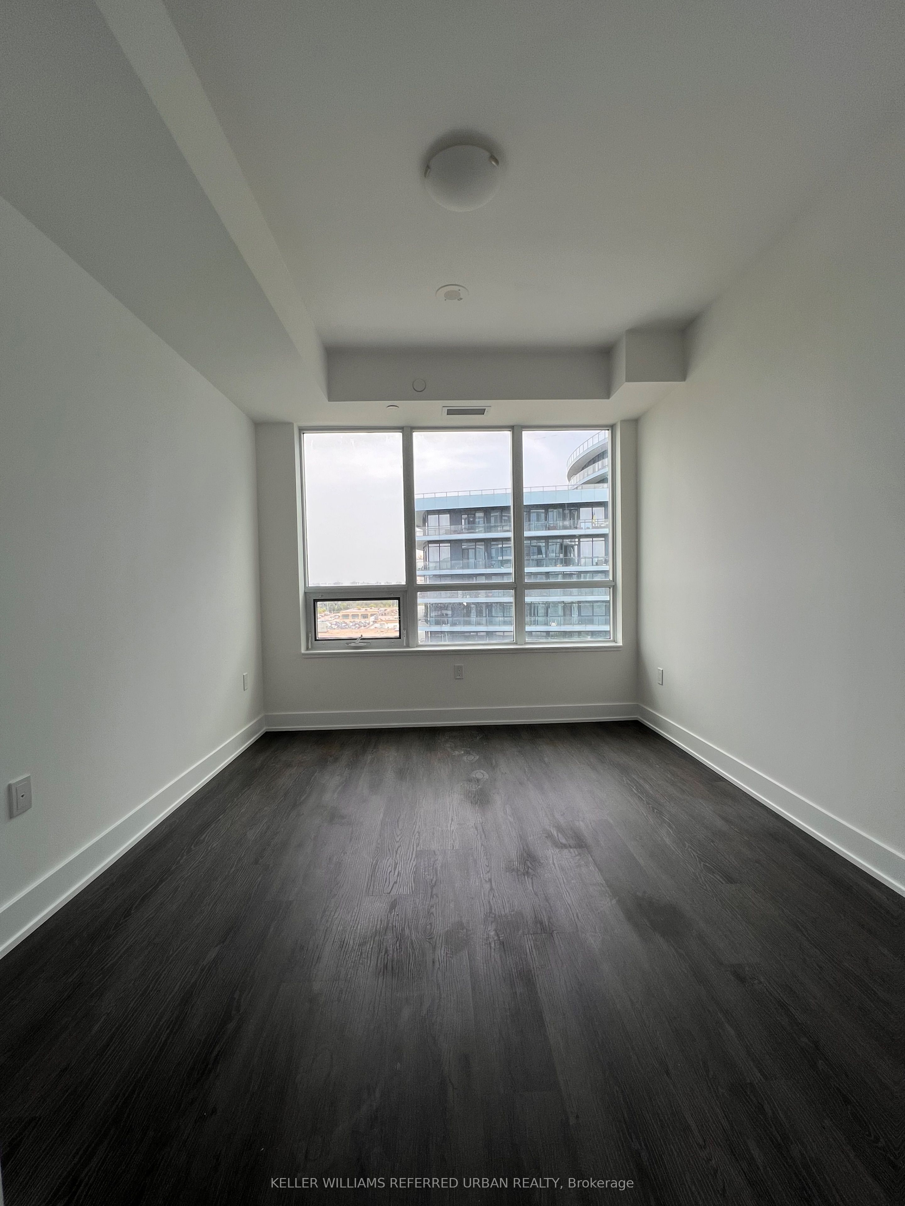 #707 - 2 Teagarden Court Property Photo 4