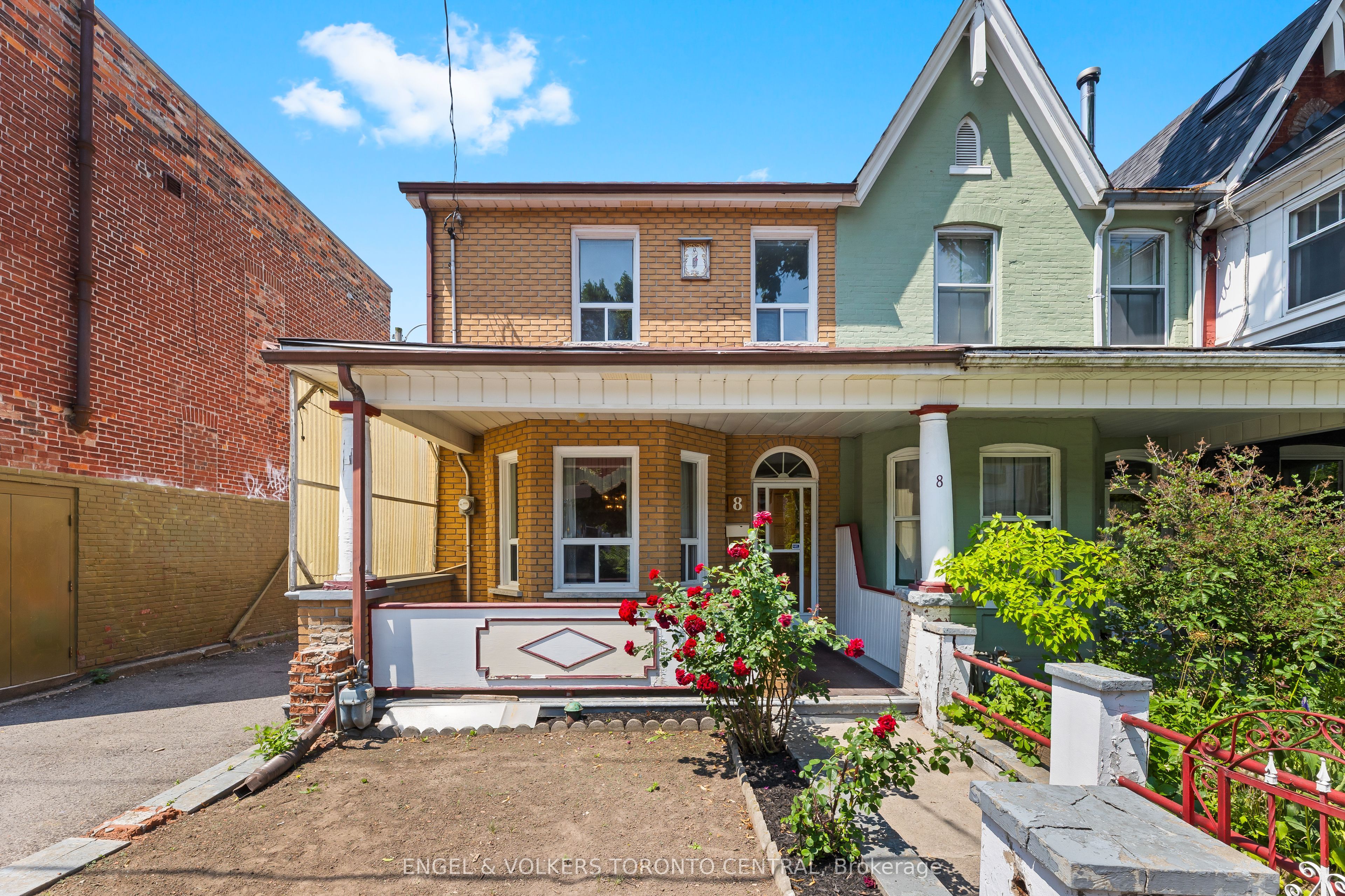 8 Brookfield Street Property Photo 1