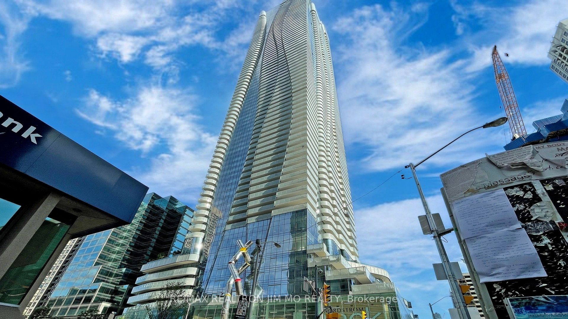 #3912 - 1 Bloor Street Property Photo 1