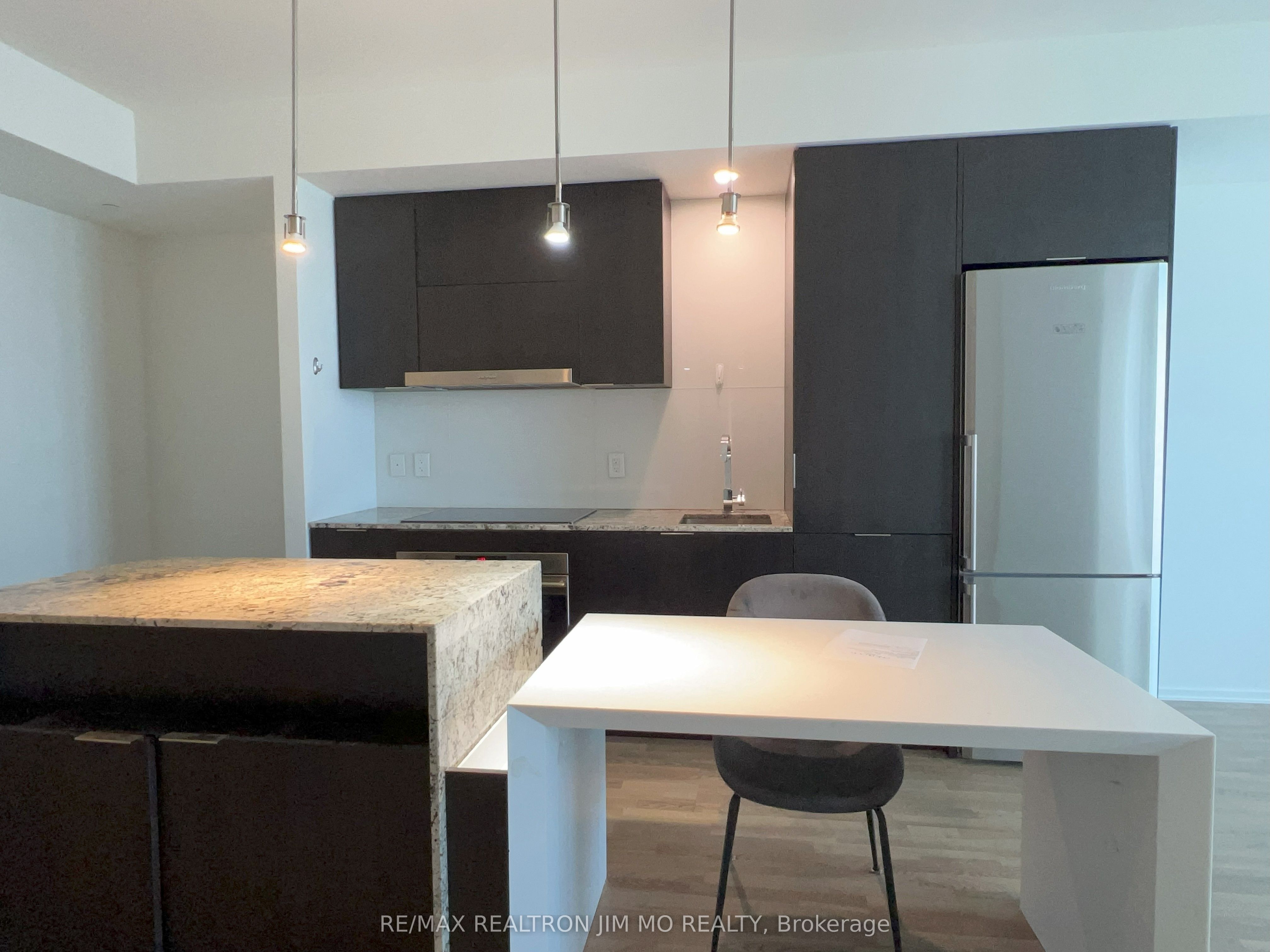 #3912 - 1 Bloor Street Property Photo 4