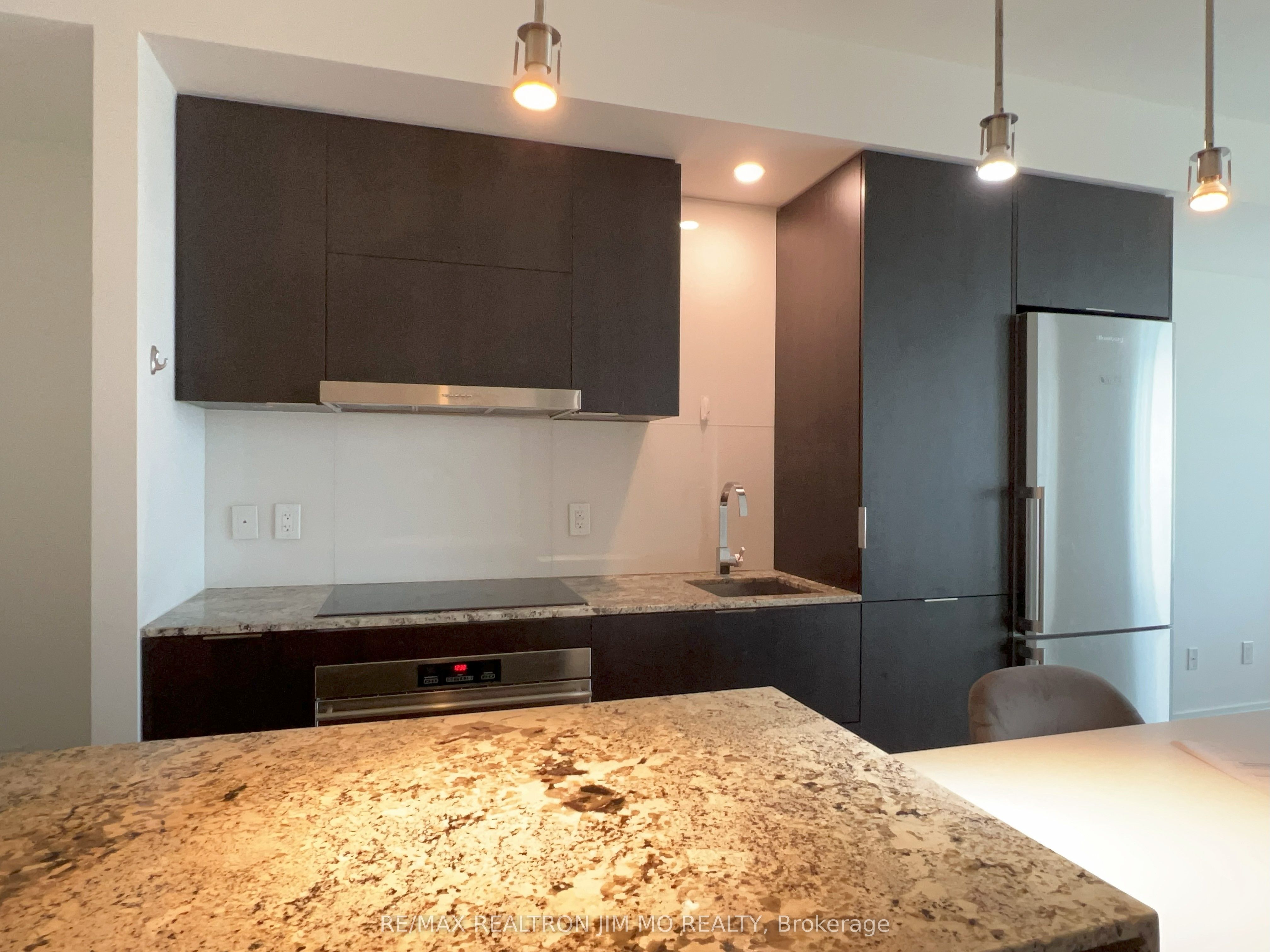 #3912 - 1 Bloor Street Property Photo 5