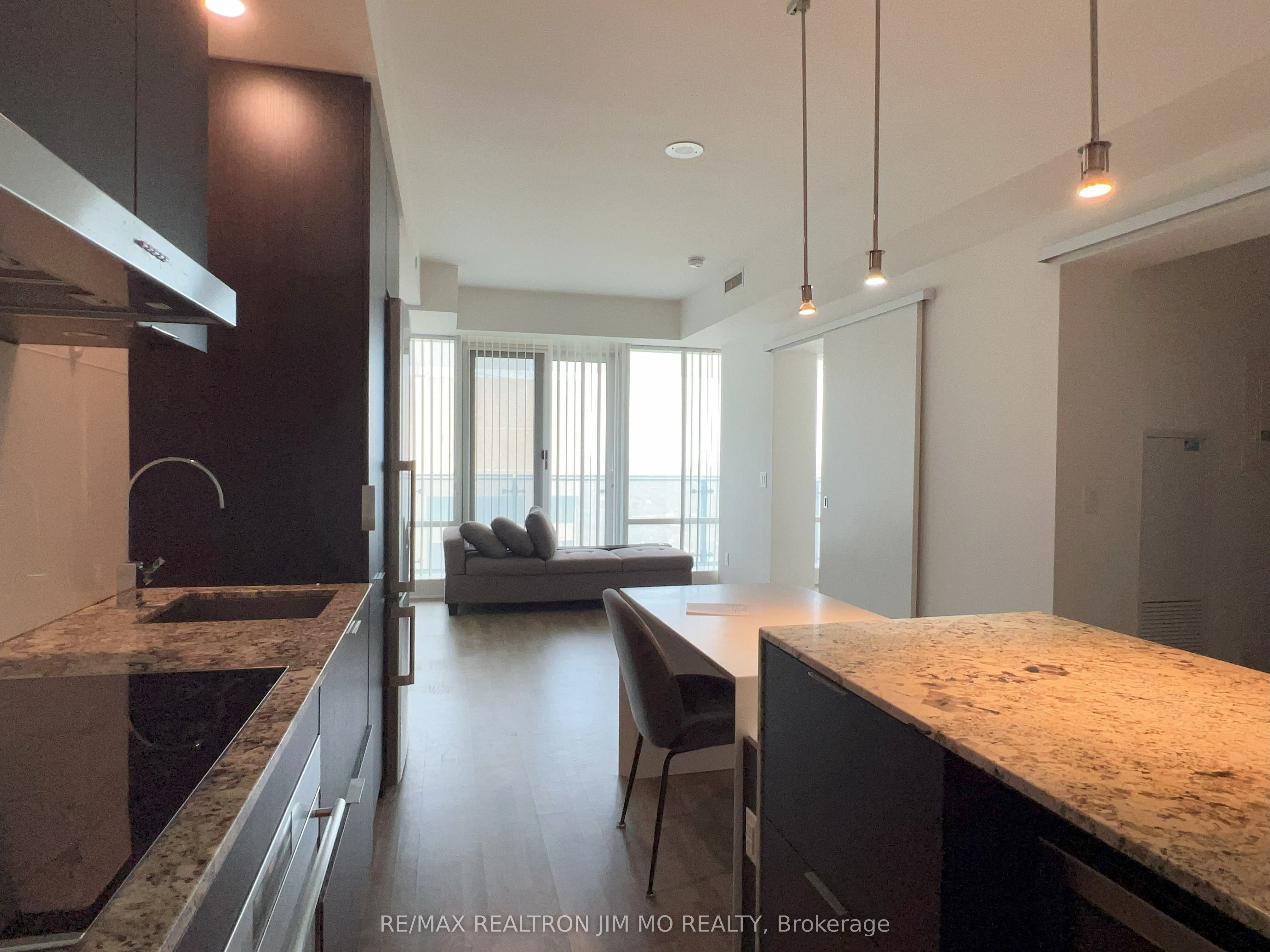#3912 - 1 Bloor Street Property Photo 9