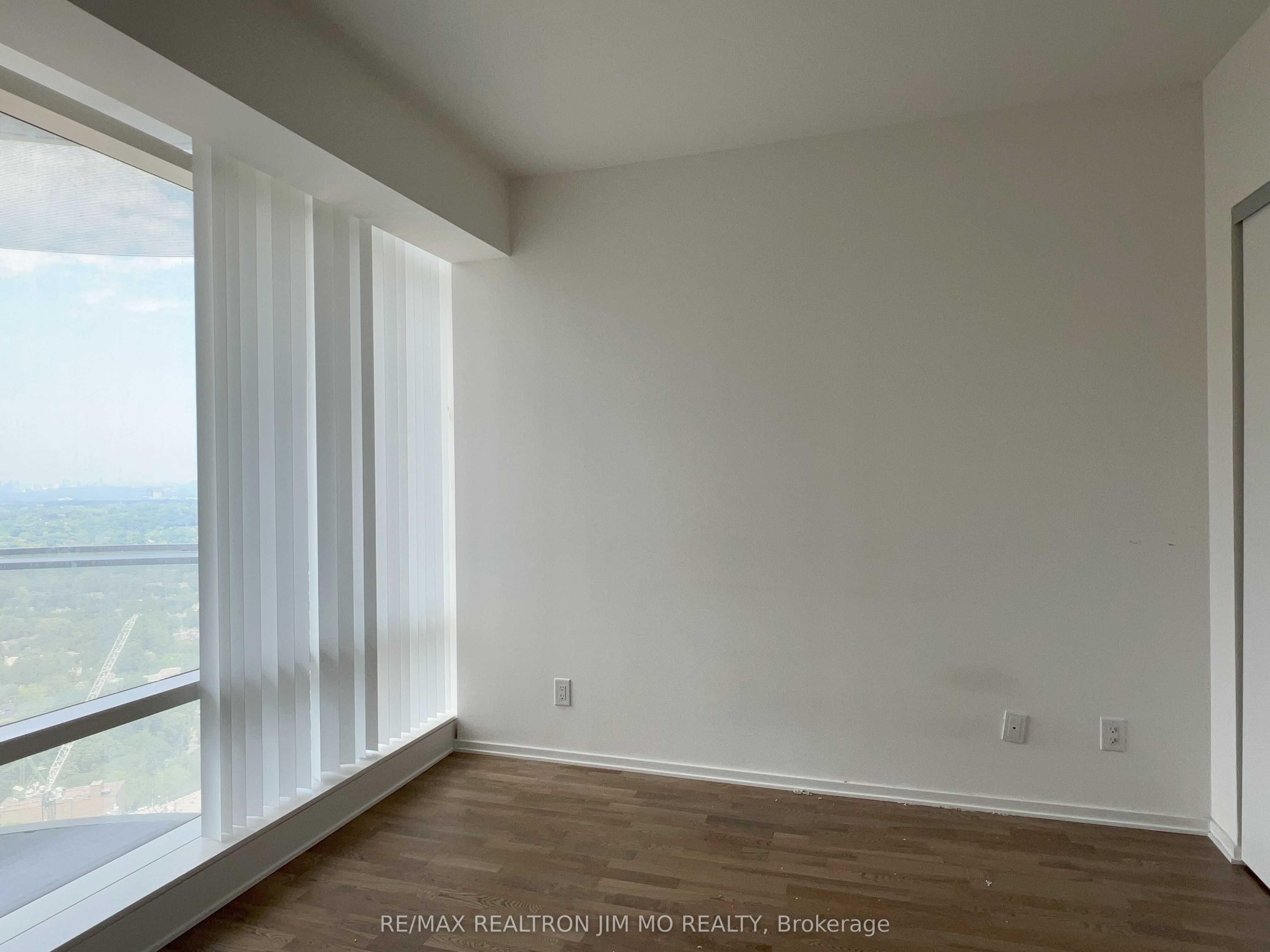 #3912 - 1 Bloor Street Property Photo 12