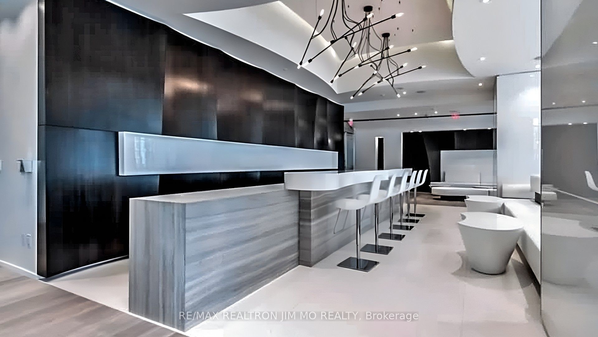 #3912 - 1 Bloor Street Property Photo 18
