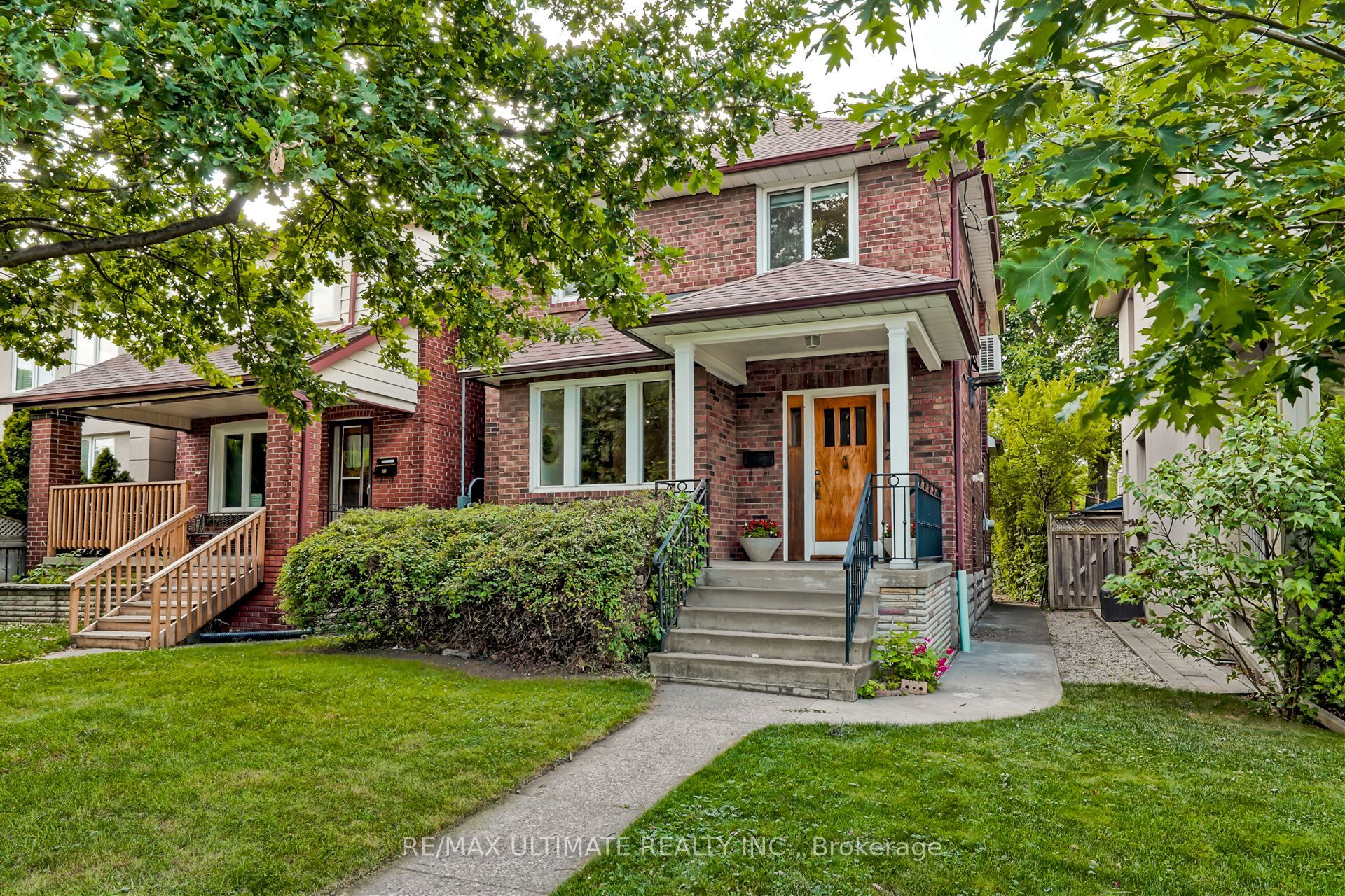 20 Woburn Avenue Property Photo 2