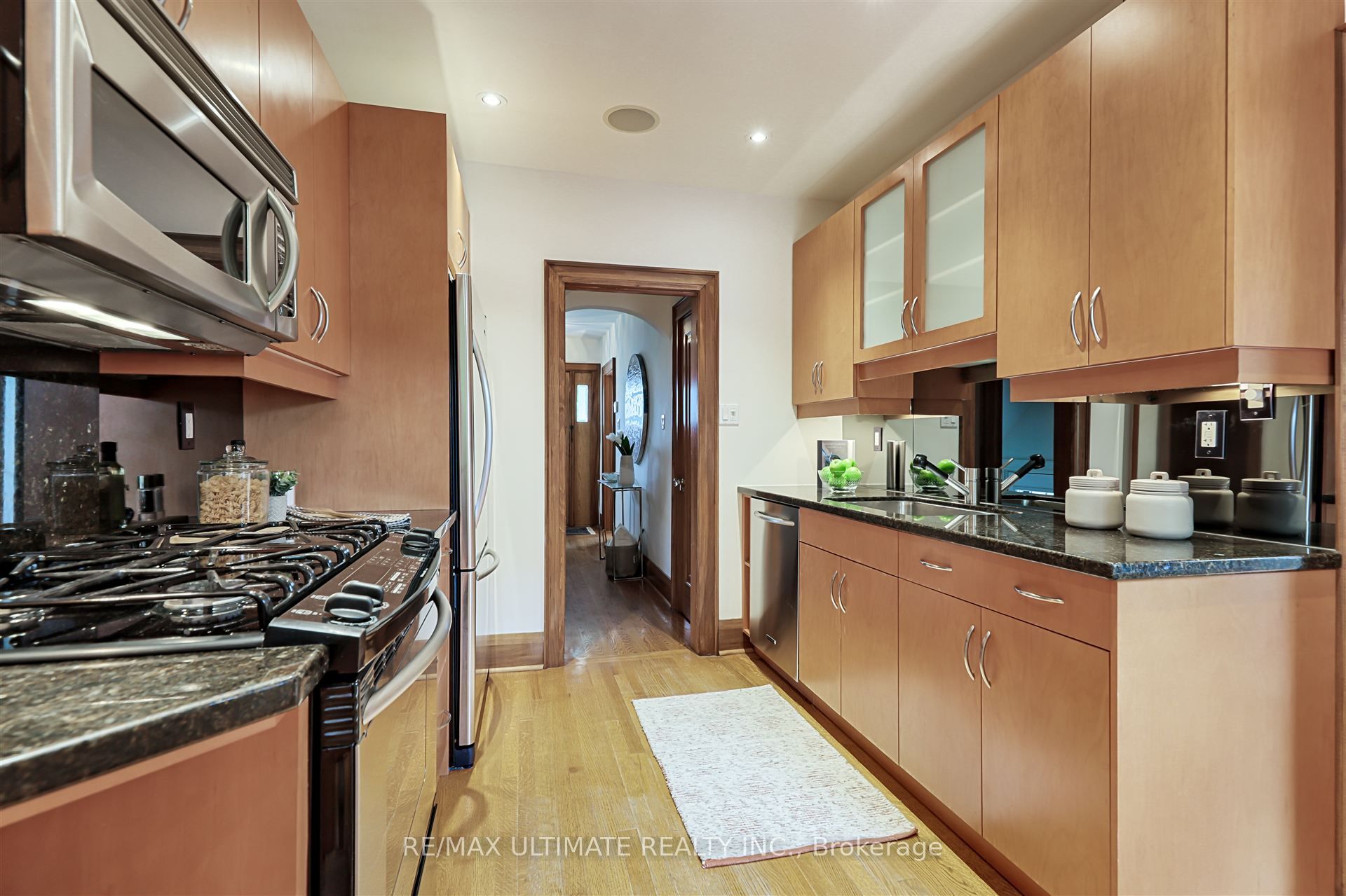 20 Woburn Avenue Property Photo 13