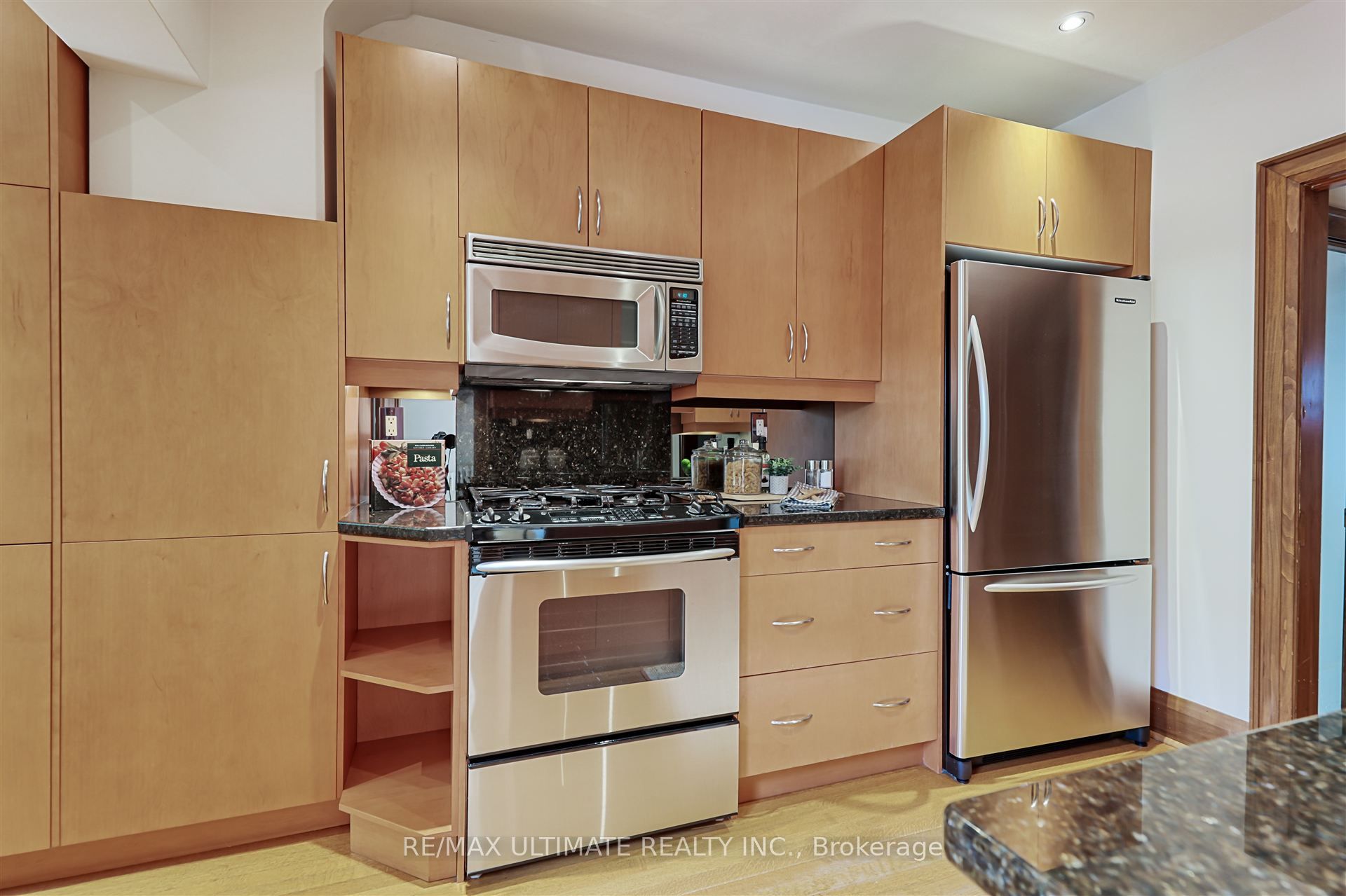 20 Woburn Avenue Property Photo 14