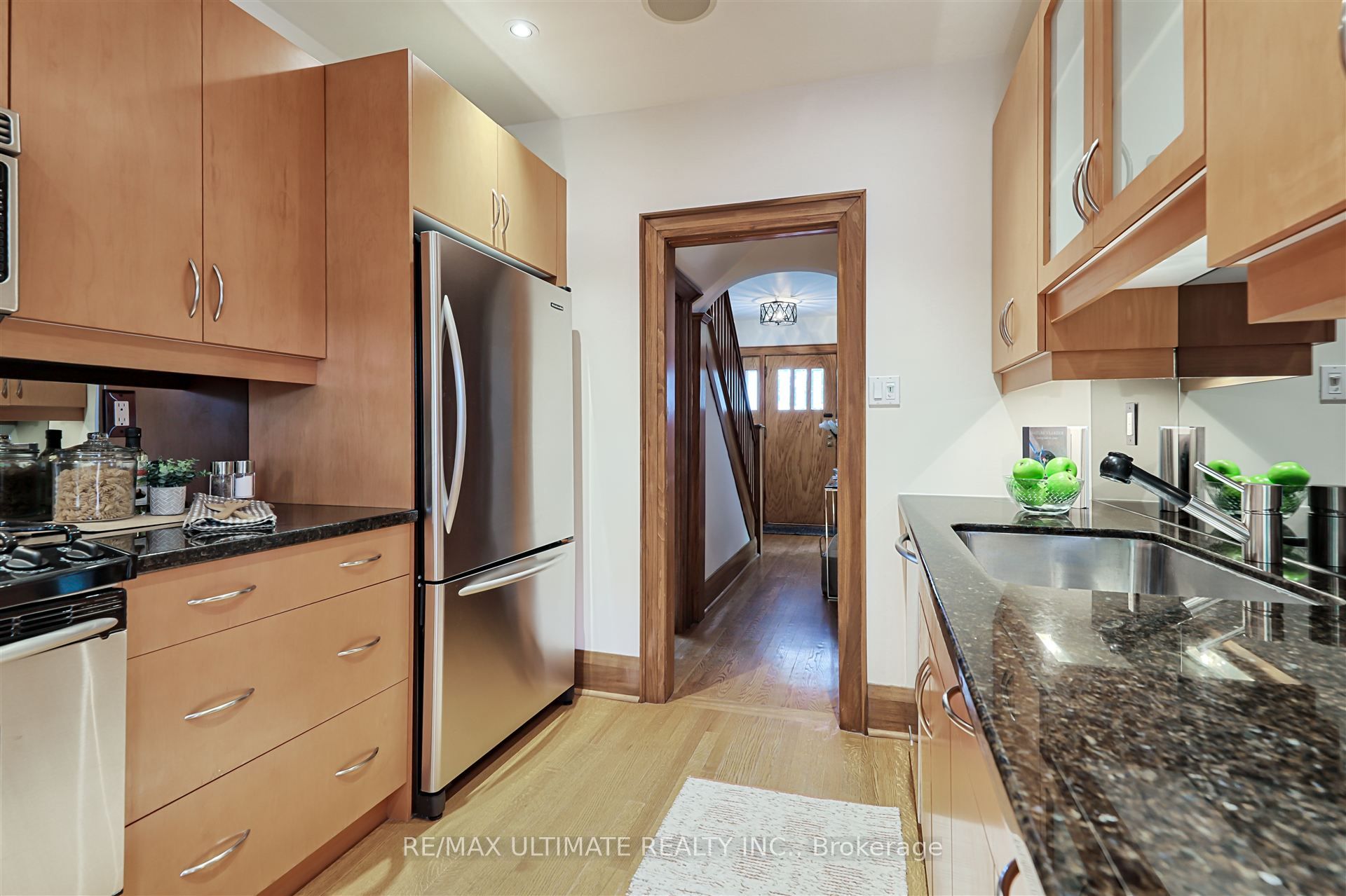 20 Woburn Avenue Property Photo 15