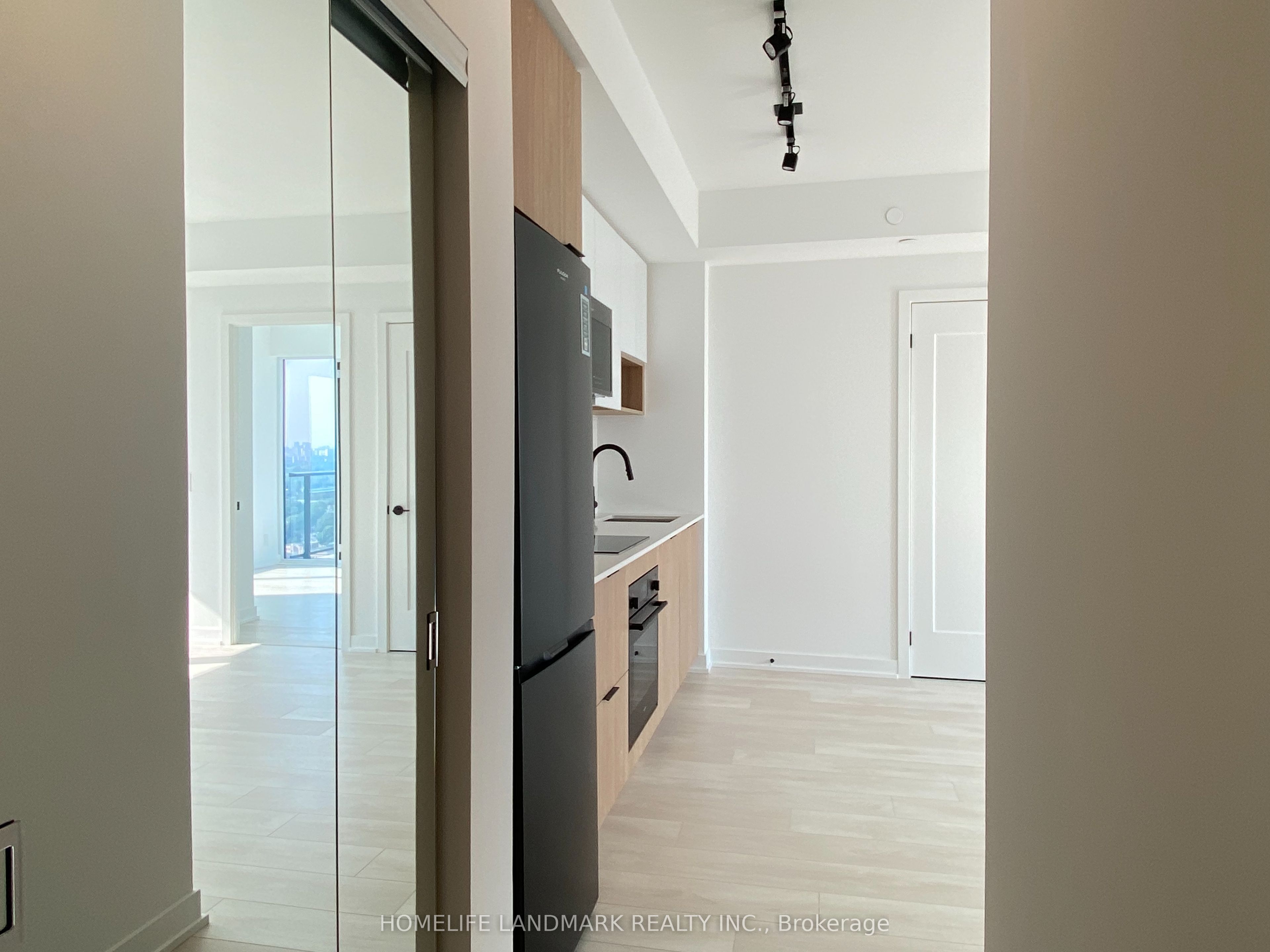 #3212 - 5 Defries Street Property Photo 6