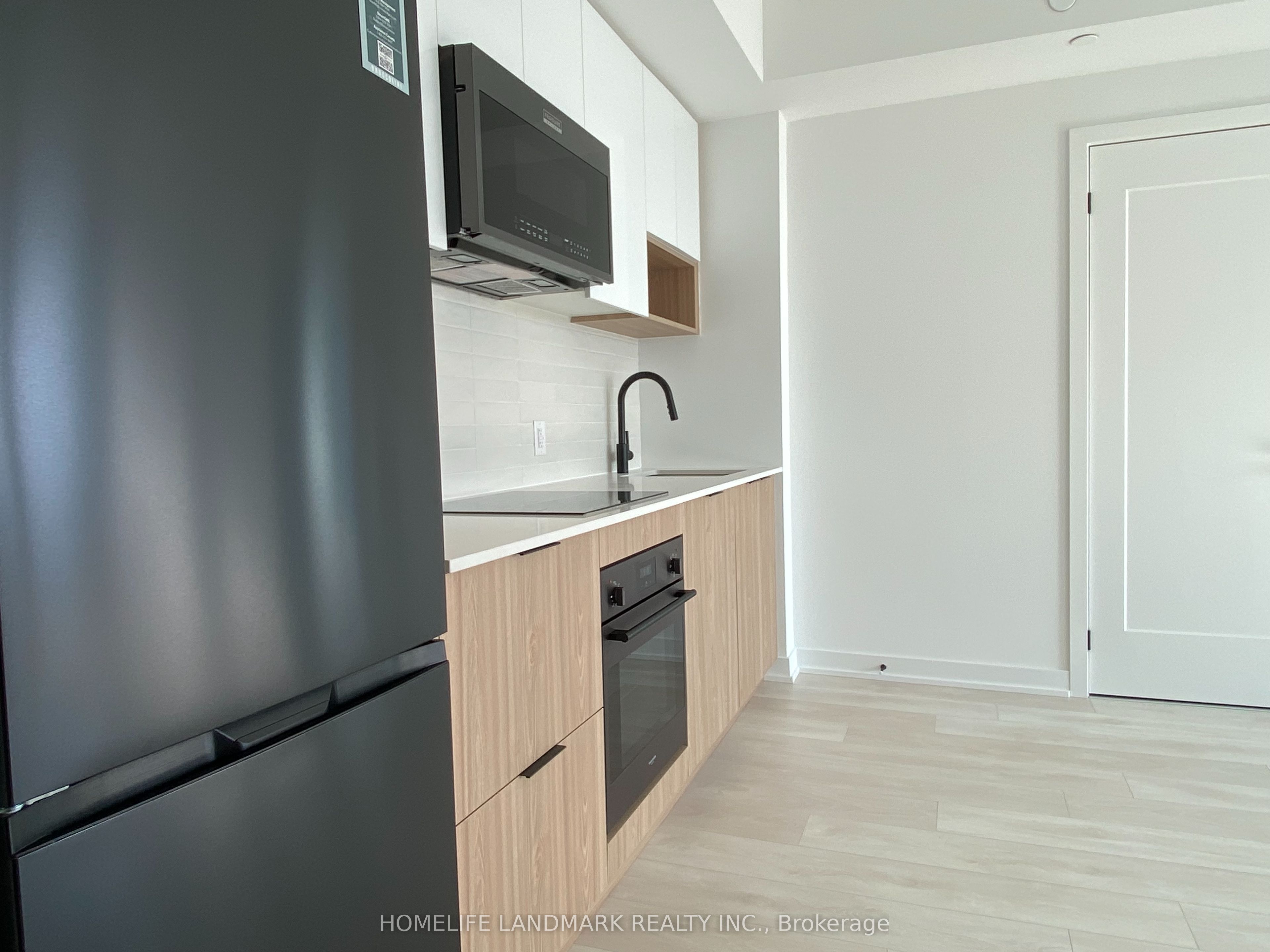#3212 - 5 Defries Street Property Photo 7