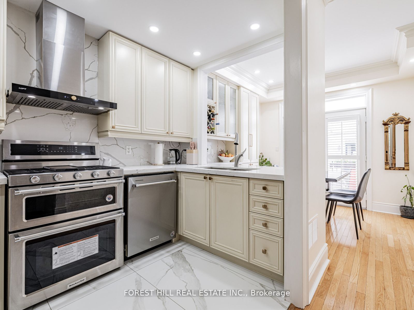 22 Espana Lane Property Photo 7
