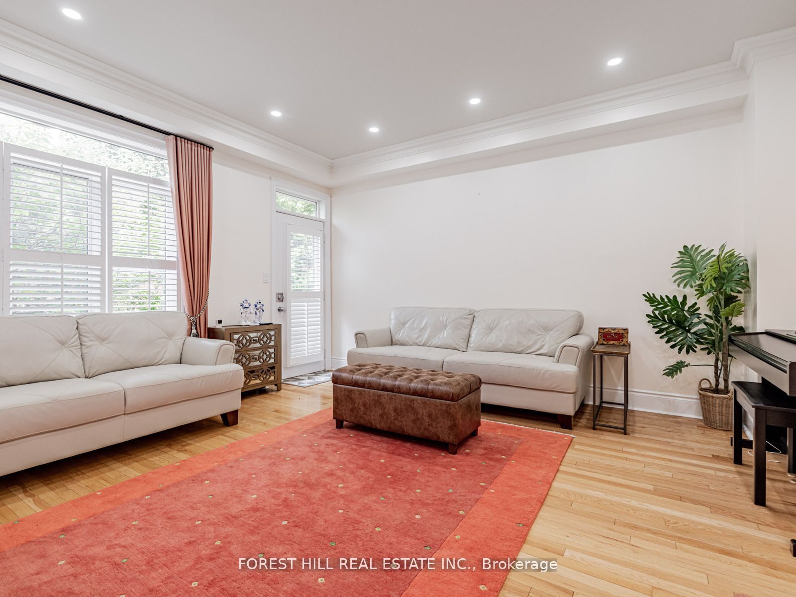 22 Espana Lane Property Photo 9