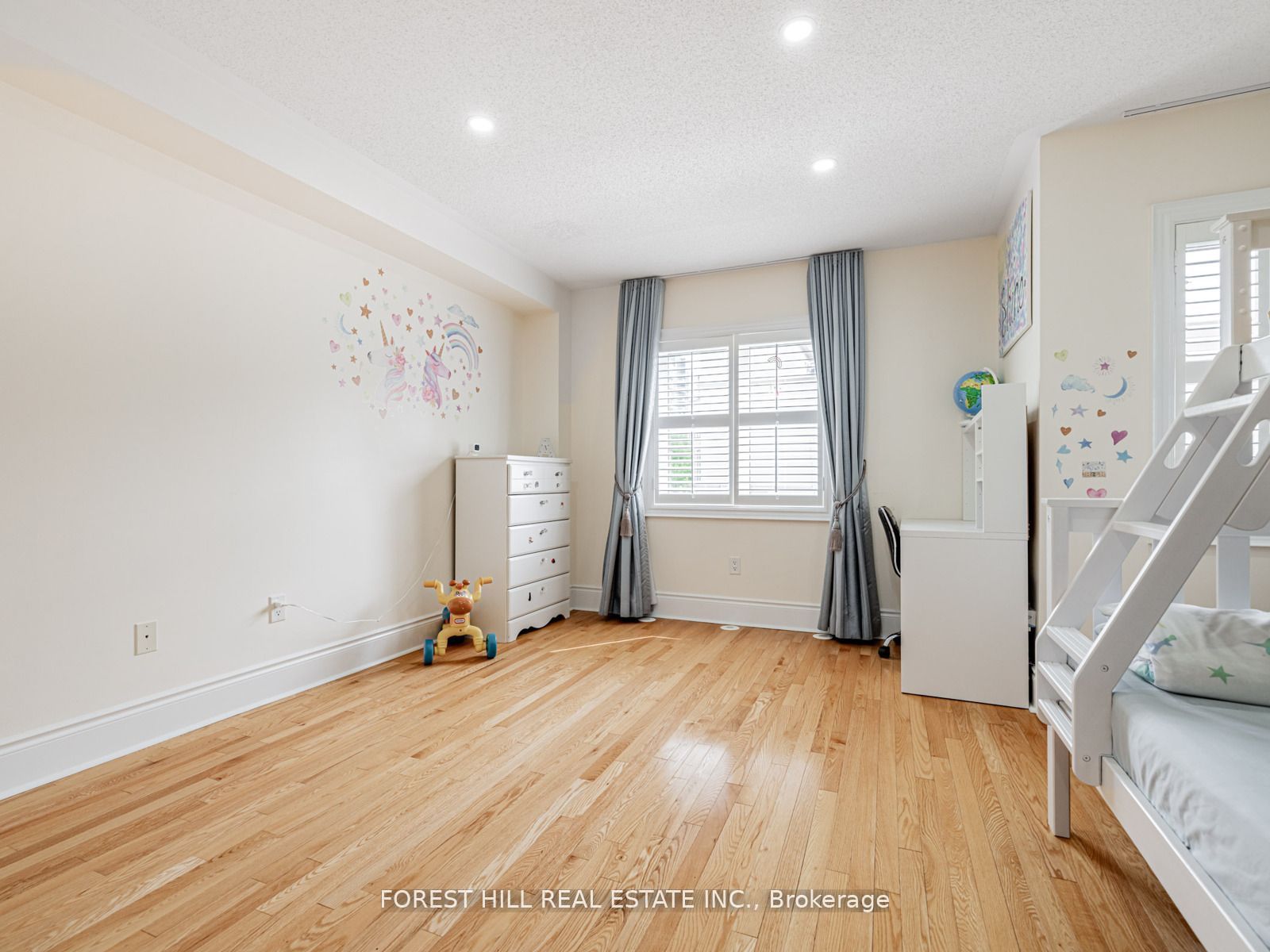22 Espana Lane Property Photo 16