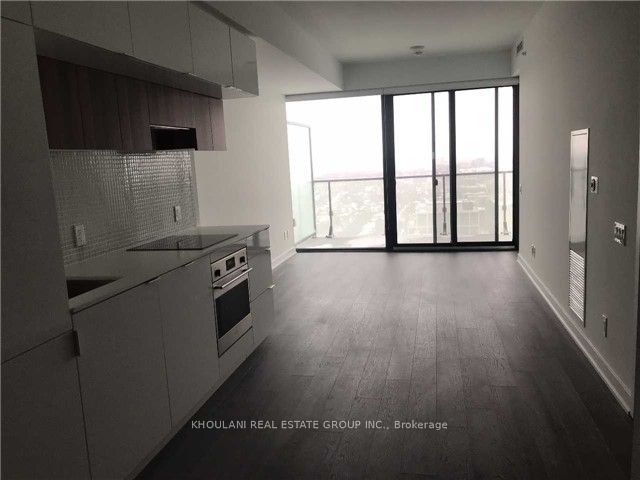 185 Roehampton Avenue 2508 Property Photo 3