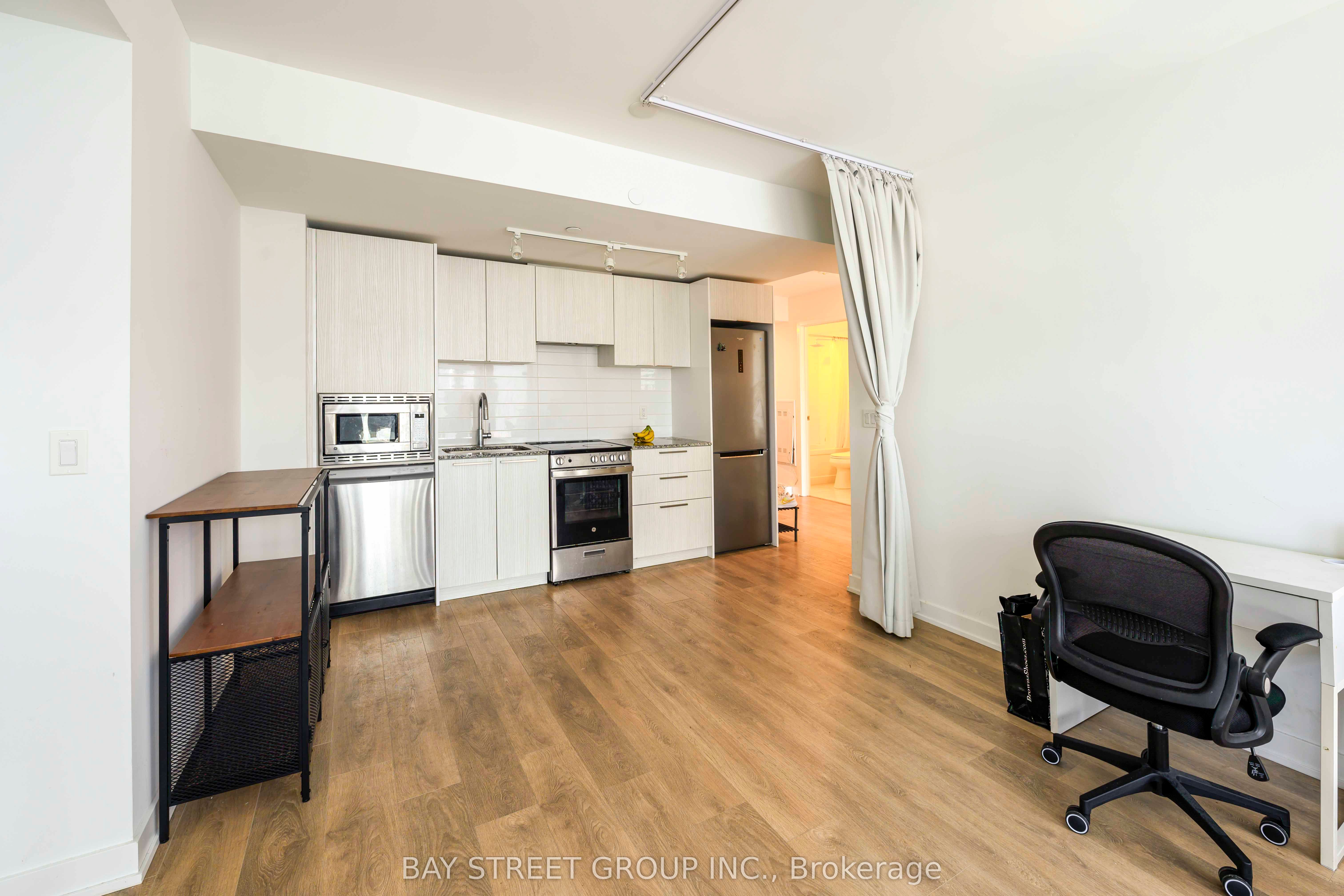 #4805 - 501 Yonge Street Property Photo 10
