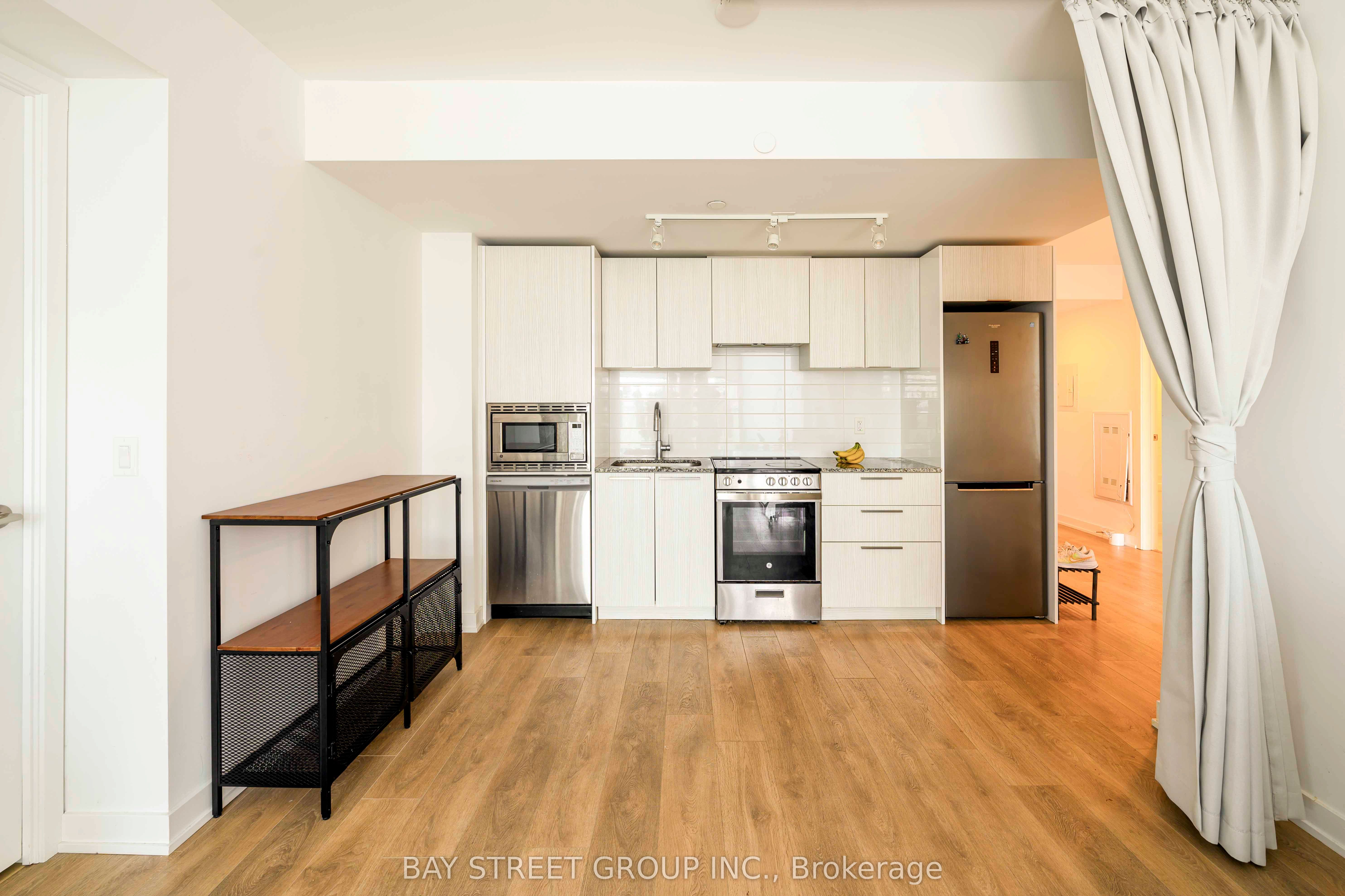 #4805 - 501 Yonge Street Property Photo 12