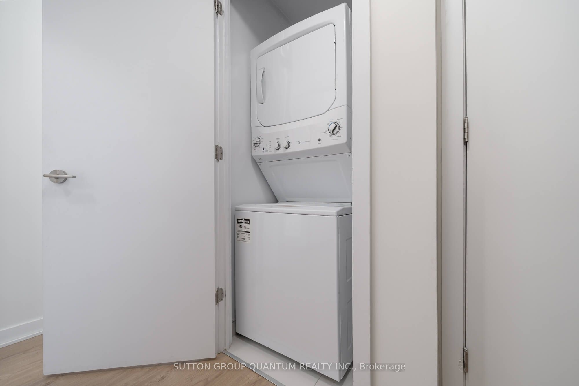 2221 Yonge Street 4003 Property Photo 18
