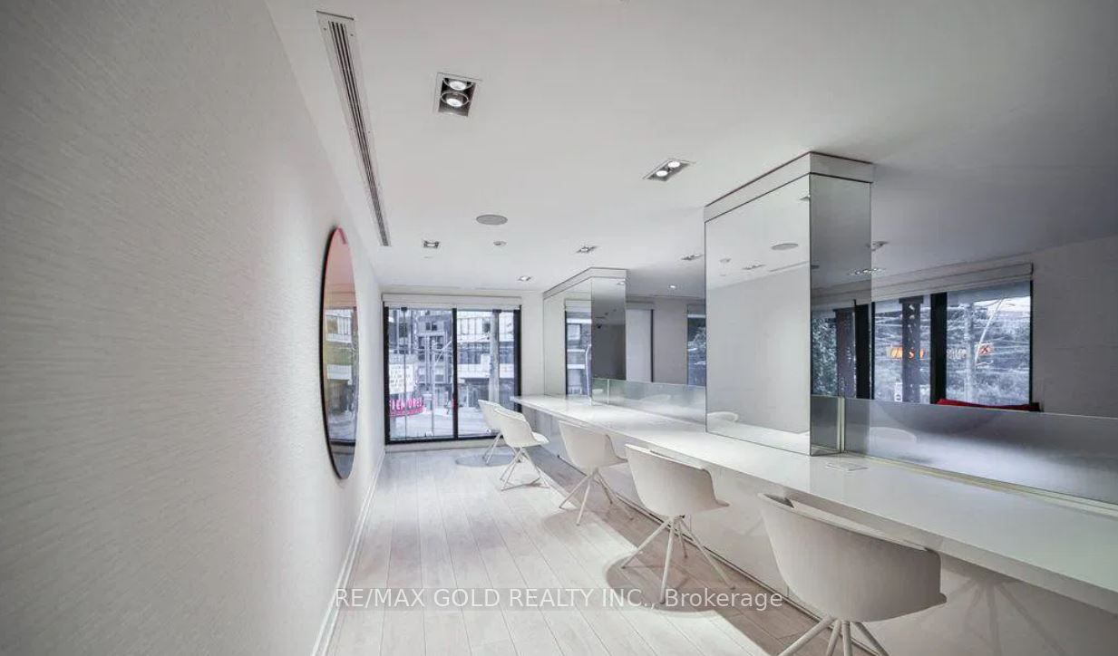 #1116 - 251 Jarvis Street Property Photo 31