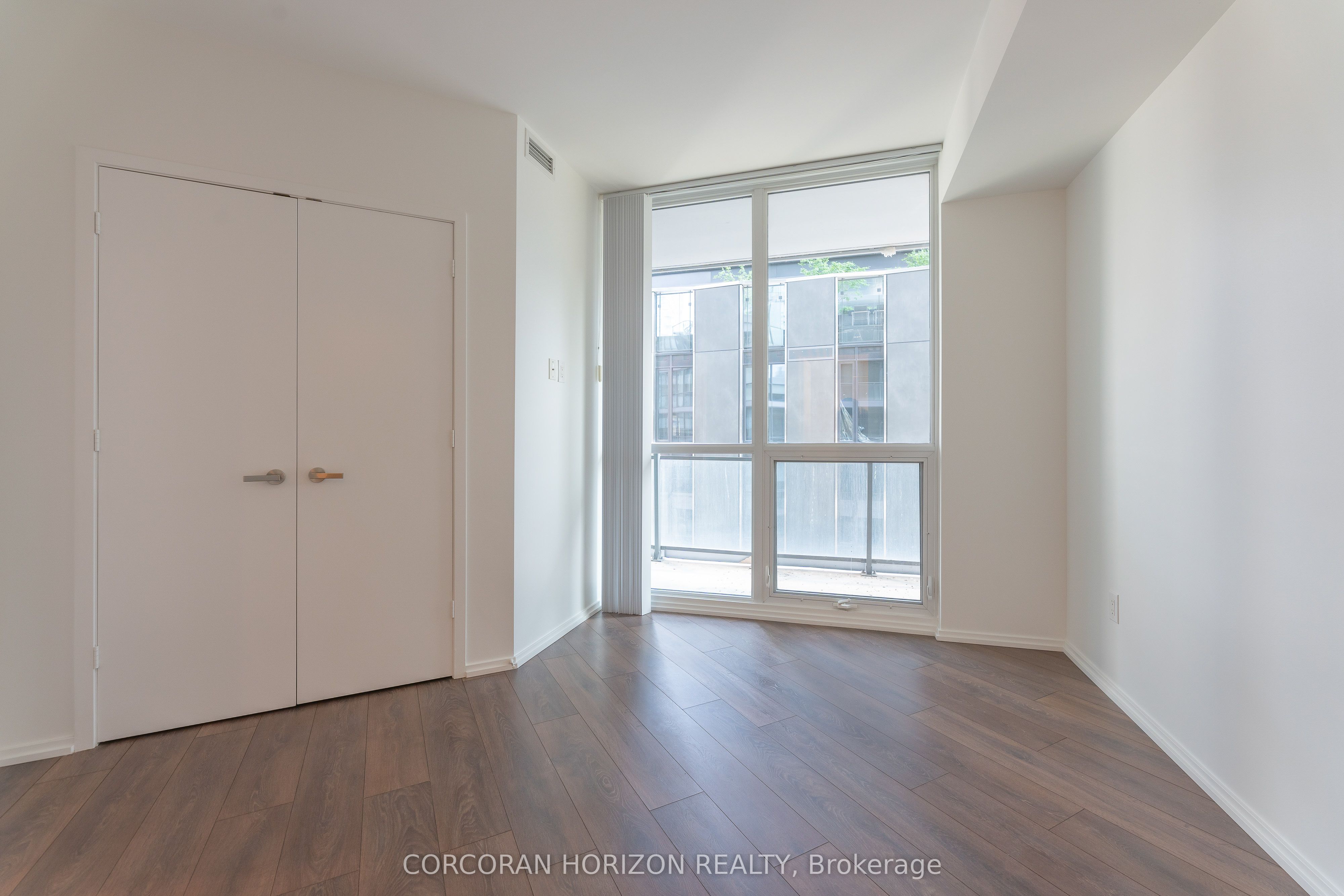#810 - 45 Charles Street Property Photo 6