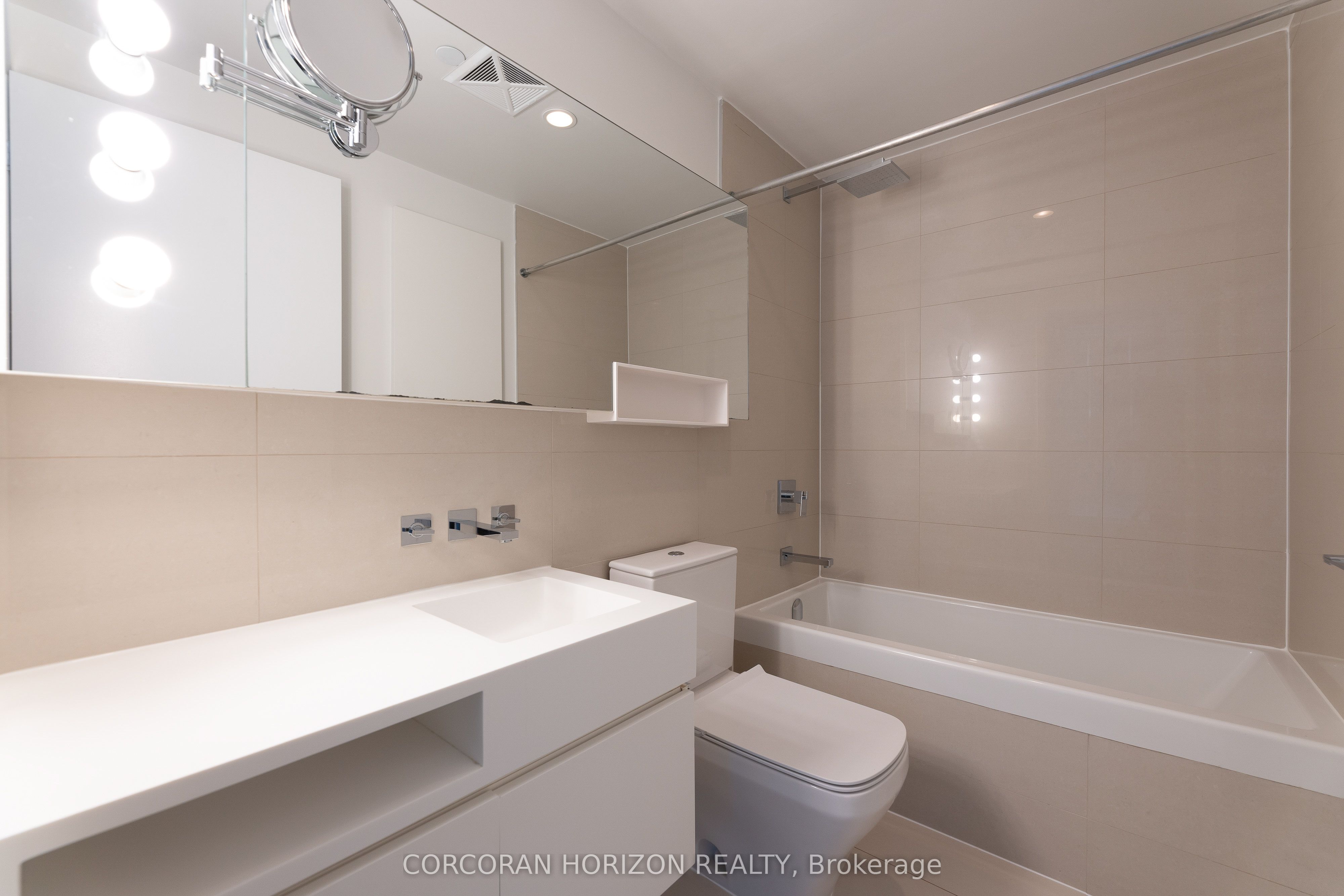 #810 - 45 Charles Street Property Photo 7