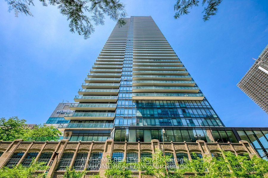 832 Bay Street 2506 Property Photo 1