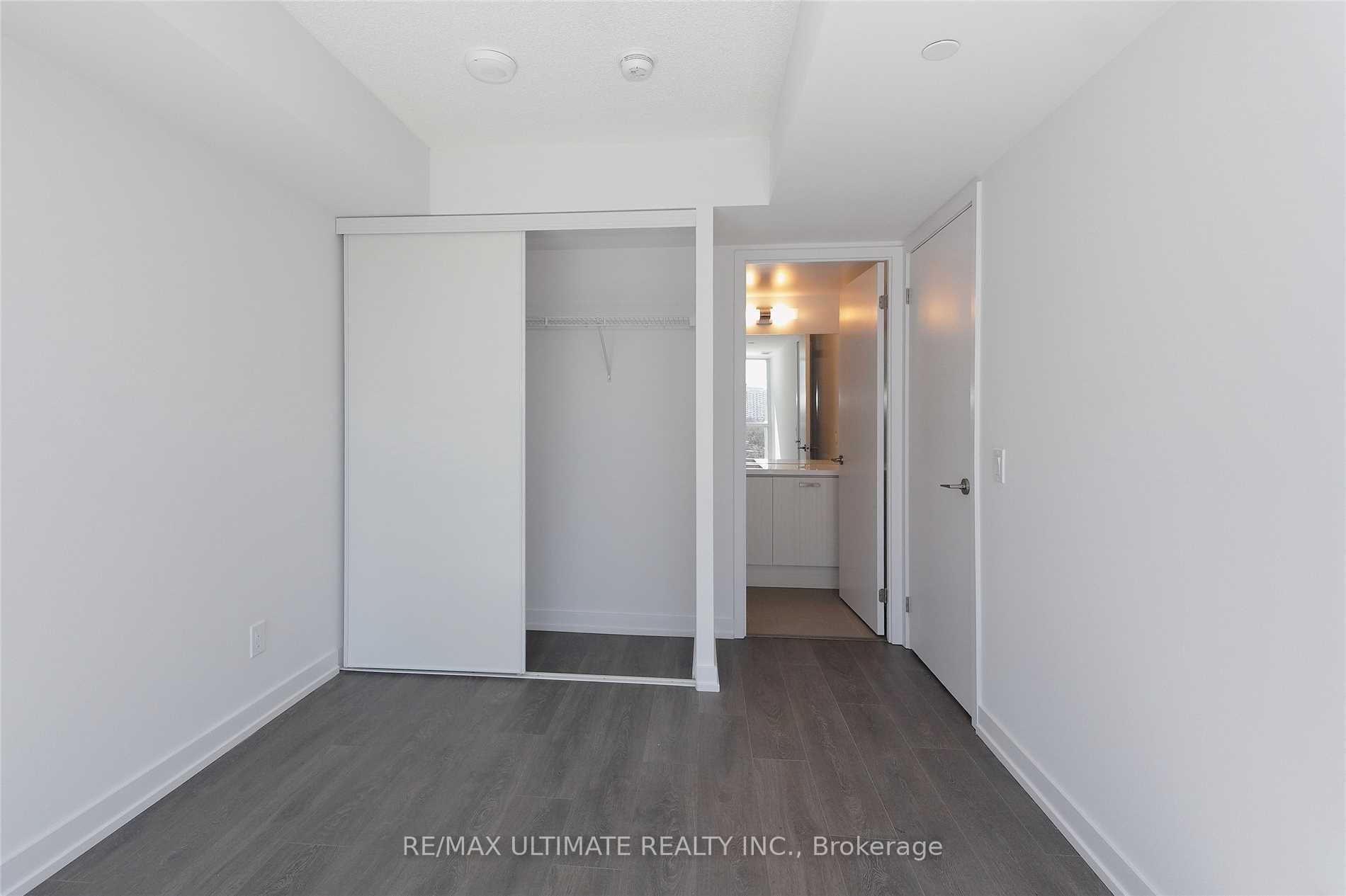 125 Redpath Avenue 802 Property Photo 16