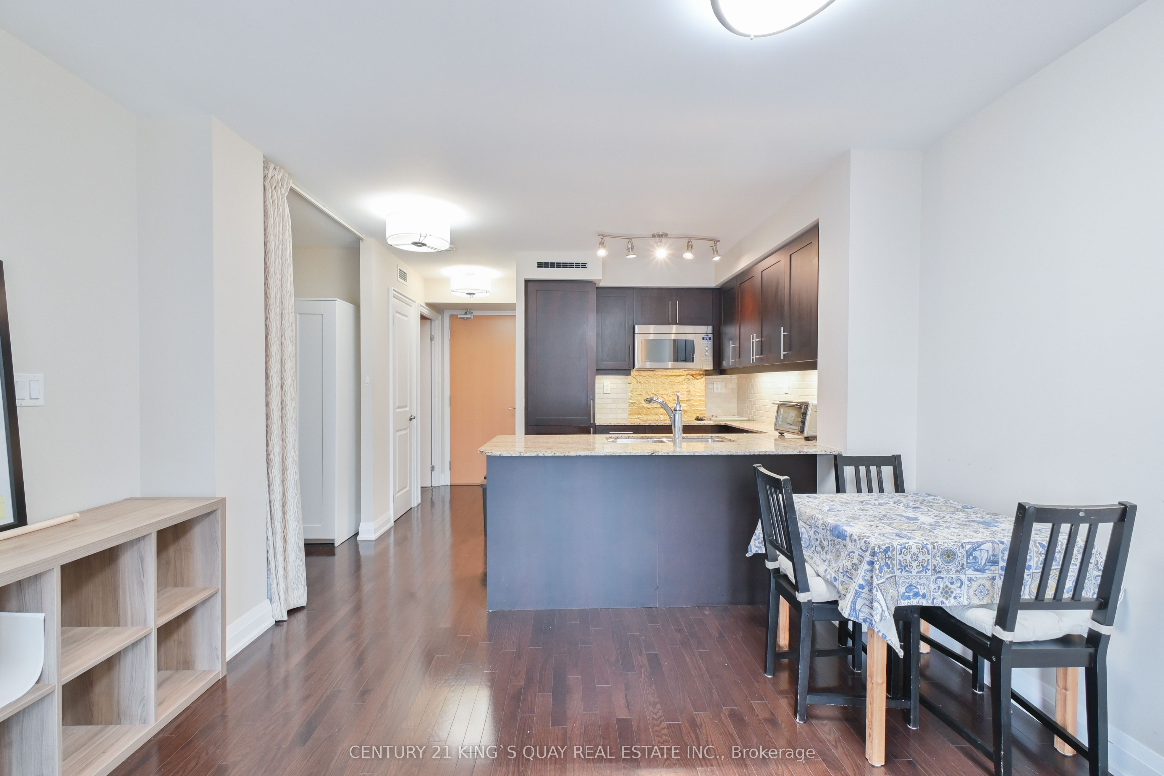 #305 - 1 Bedford Road Property Photo 7