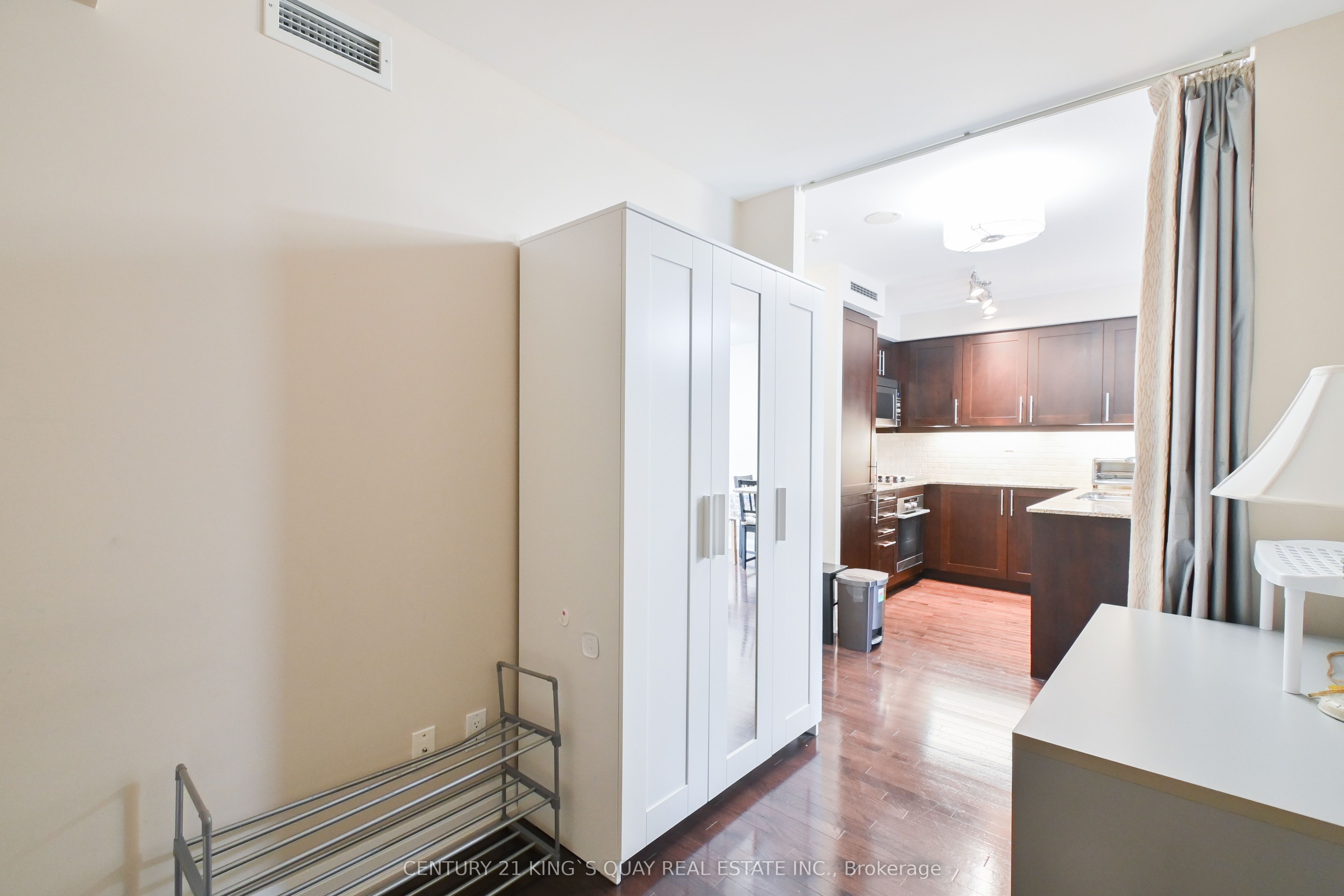 #305 - 1 Bedford Road Property Photo 11