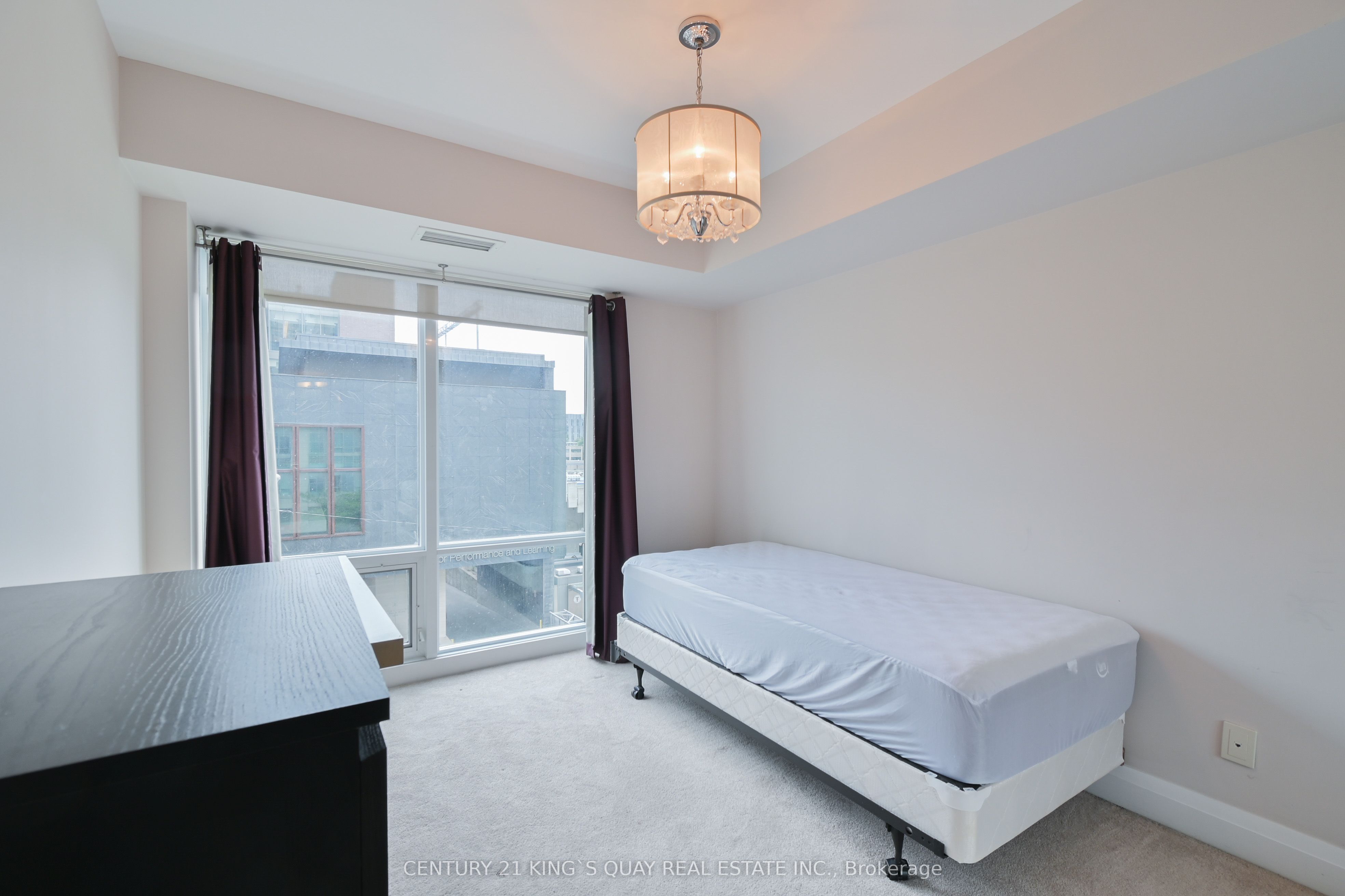 #305 - 1 Bedford Road Property Photo 12