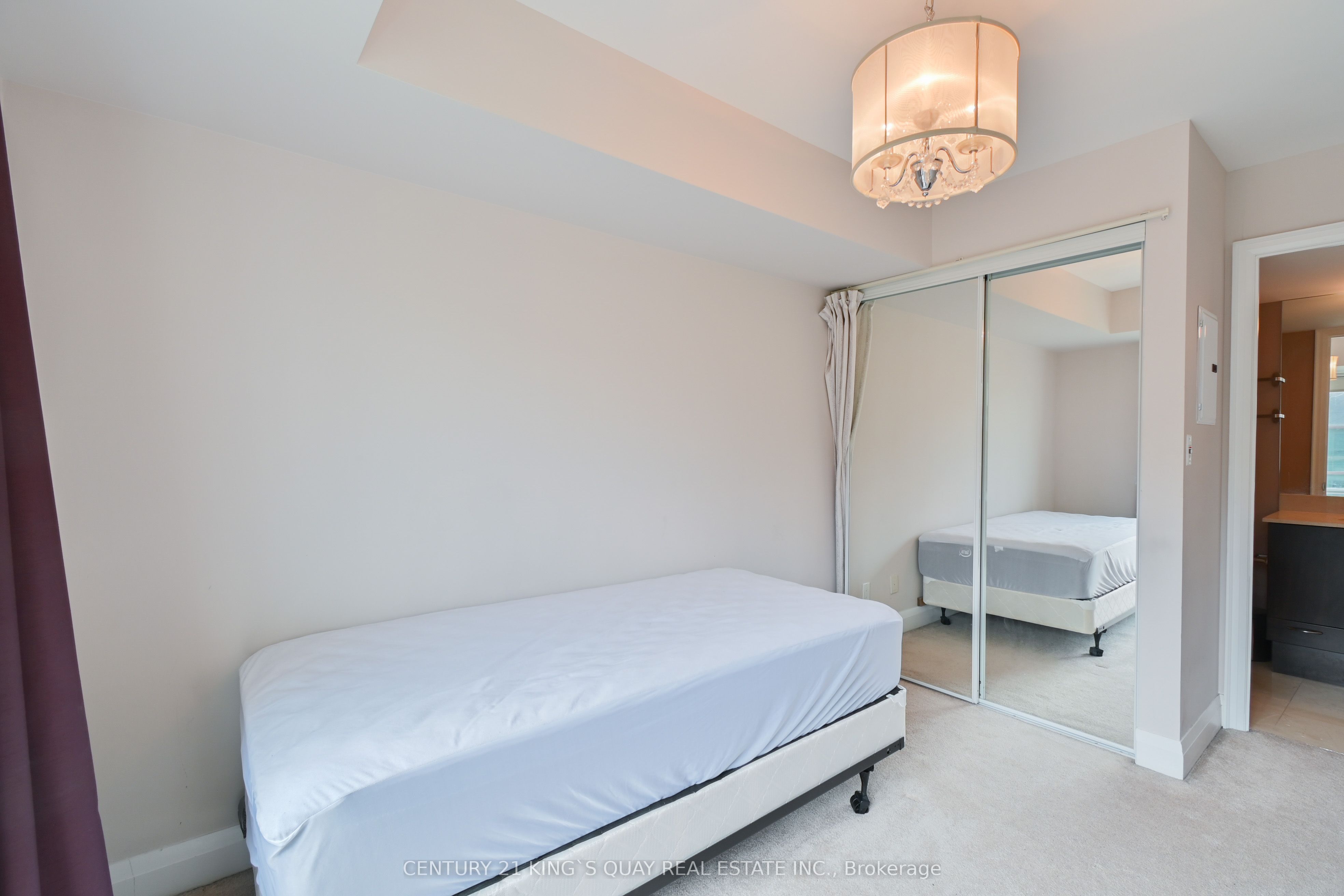 #305 - 1 Bedford Road Property Photo 14