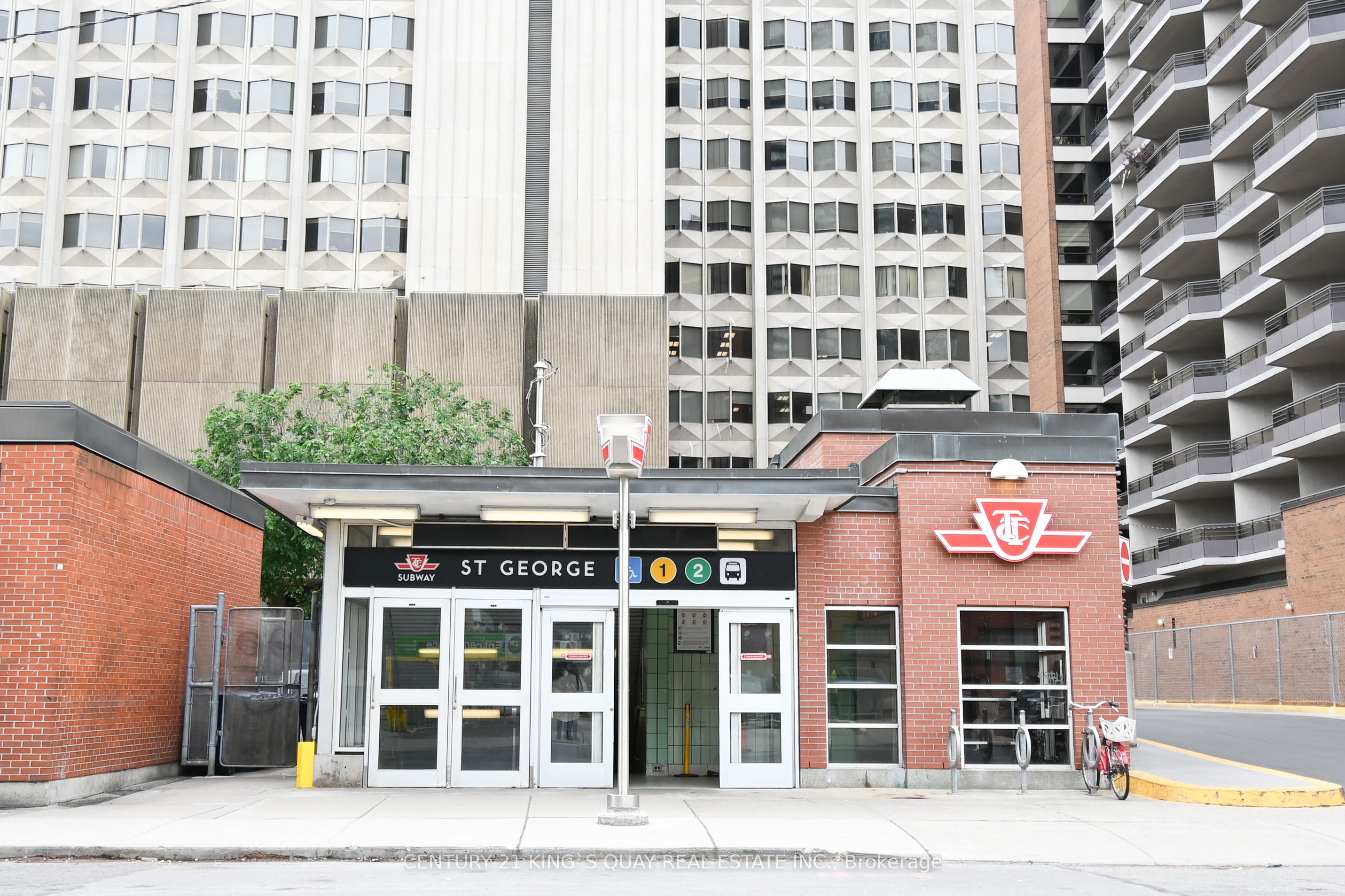 #305 - 1 Bedford Road Property Photo 23