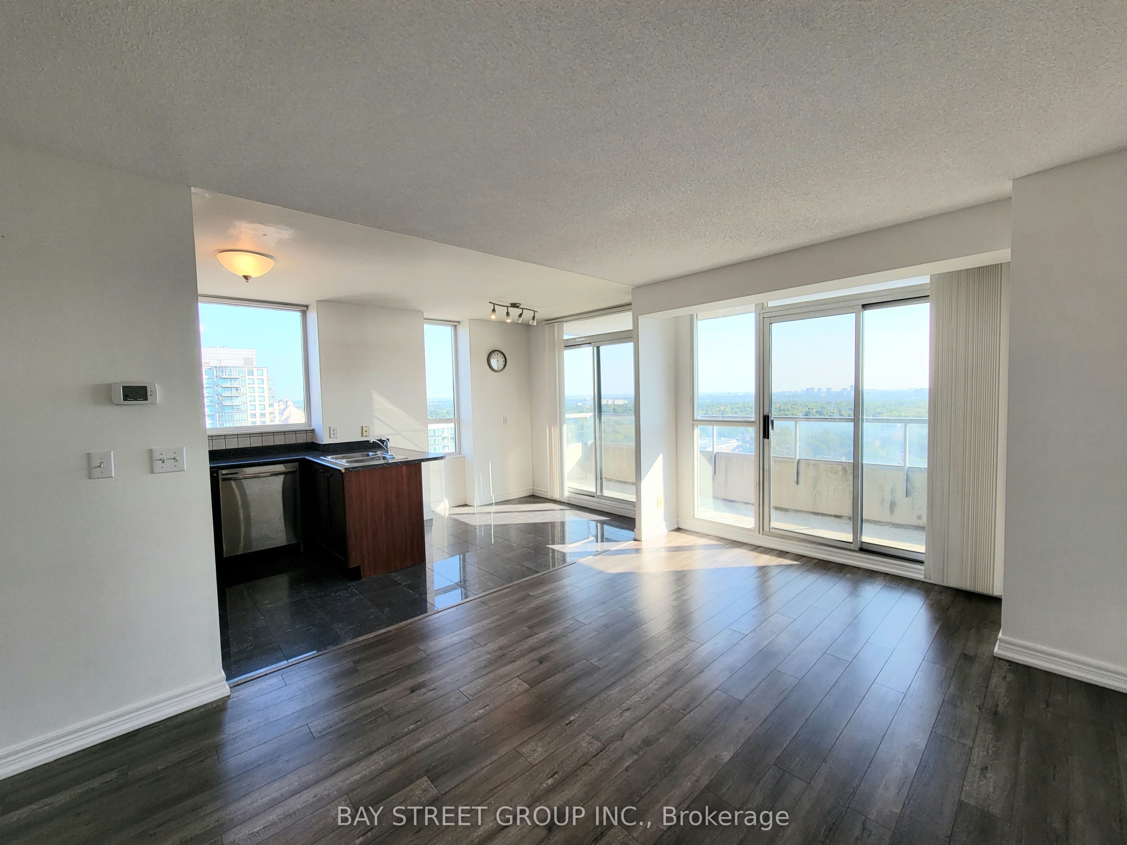 #3105 - 23 Hollywood Avenue Property Photo 10