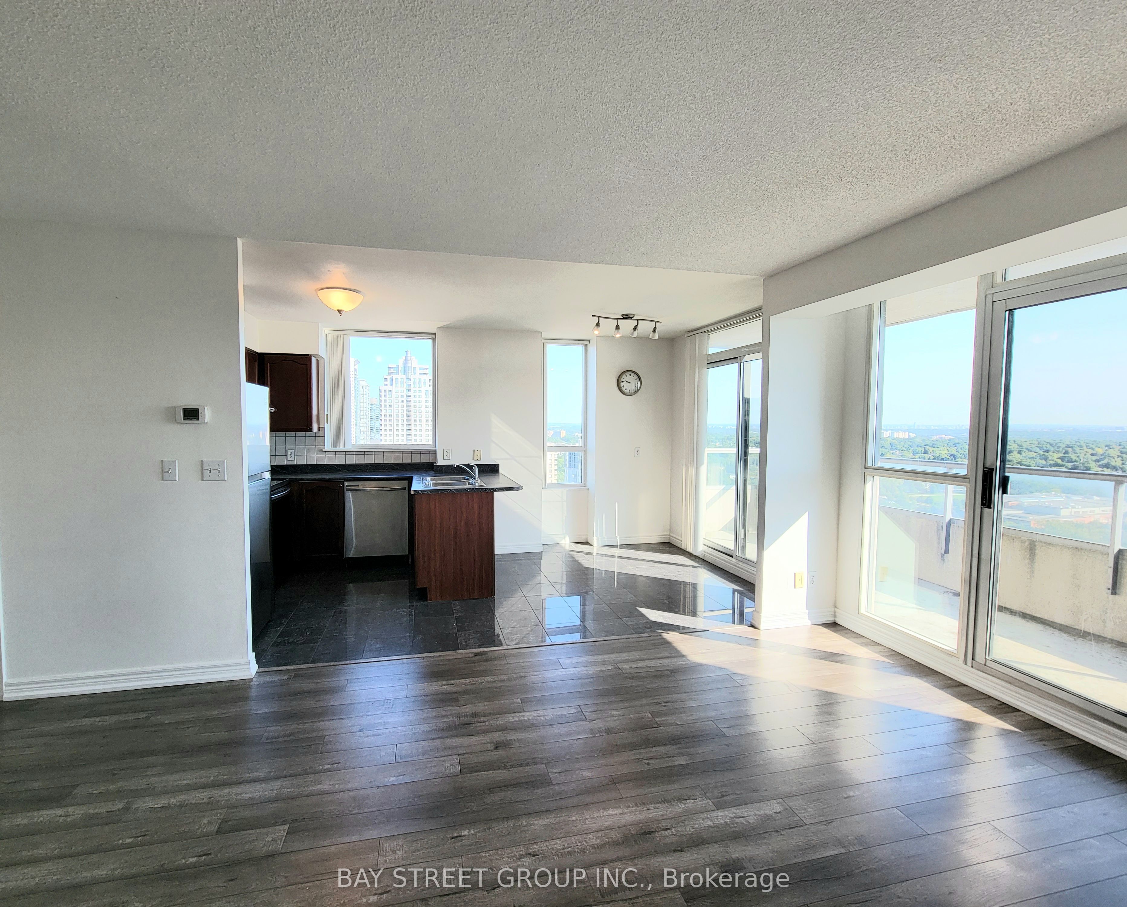 #3105 - 23 Hollywood Avenue Property Photo 13
