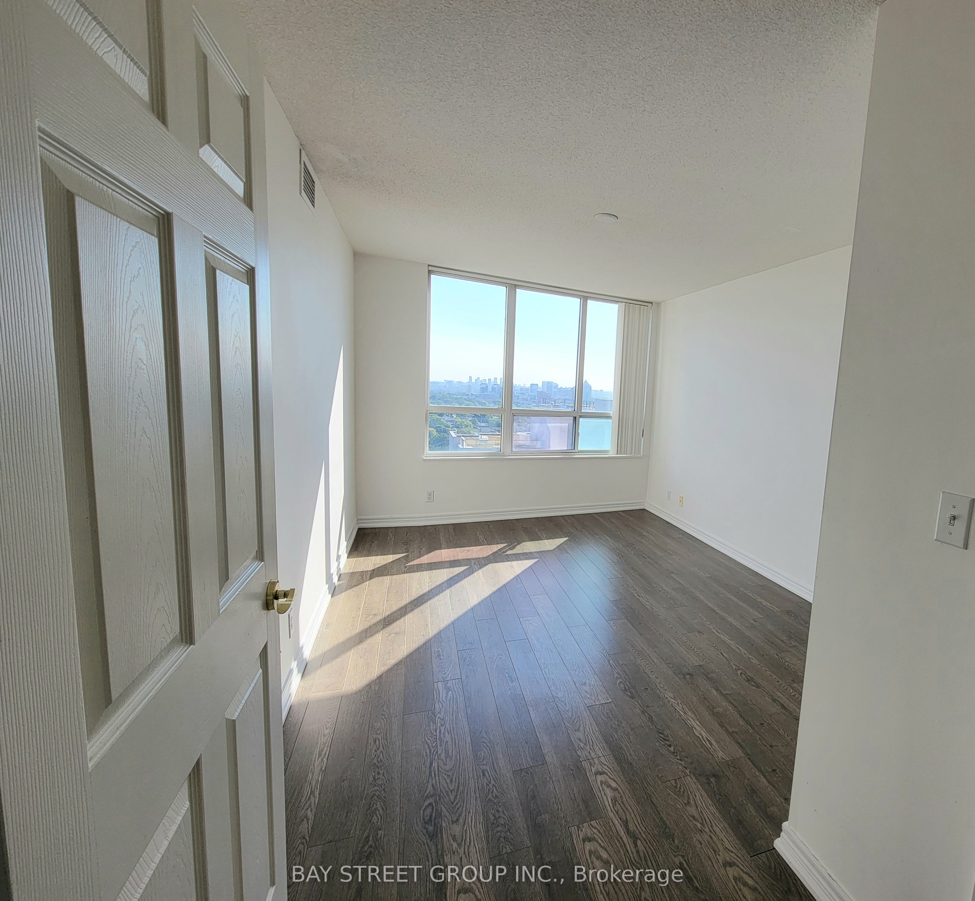 #3105 - 23 Hollywood Avenue Property Photo 17