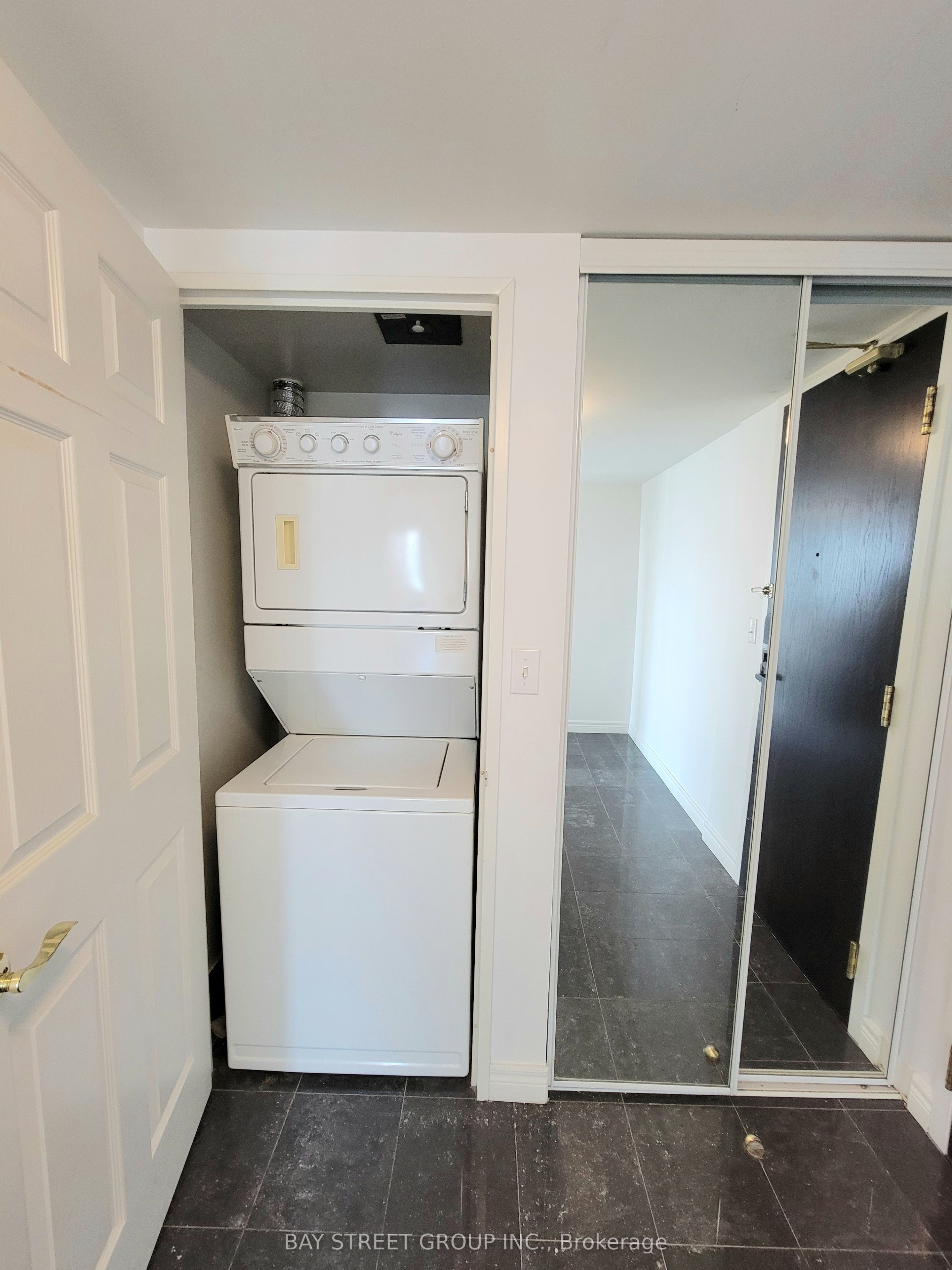 #3105 - 23 Hollywood Avenue Property Photo 28
