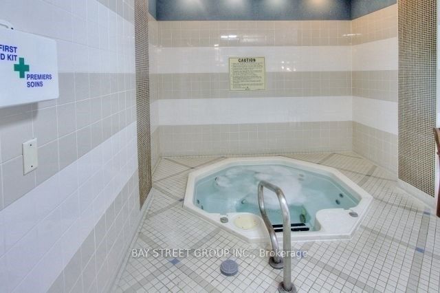 #3105 - 23 Hollywood Avenue Property Photo 32