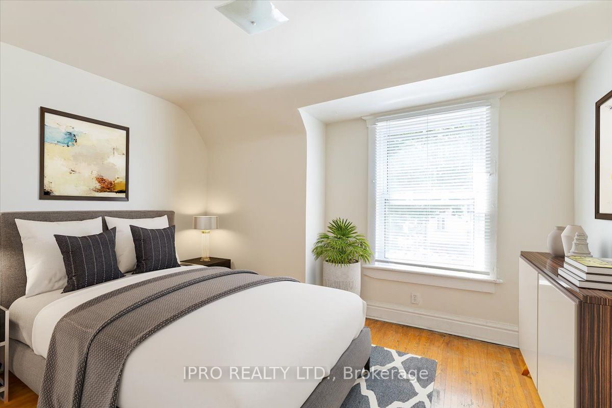 16 Fisher Street Property Photo 3