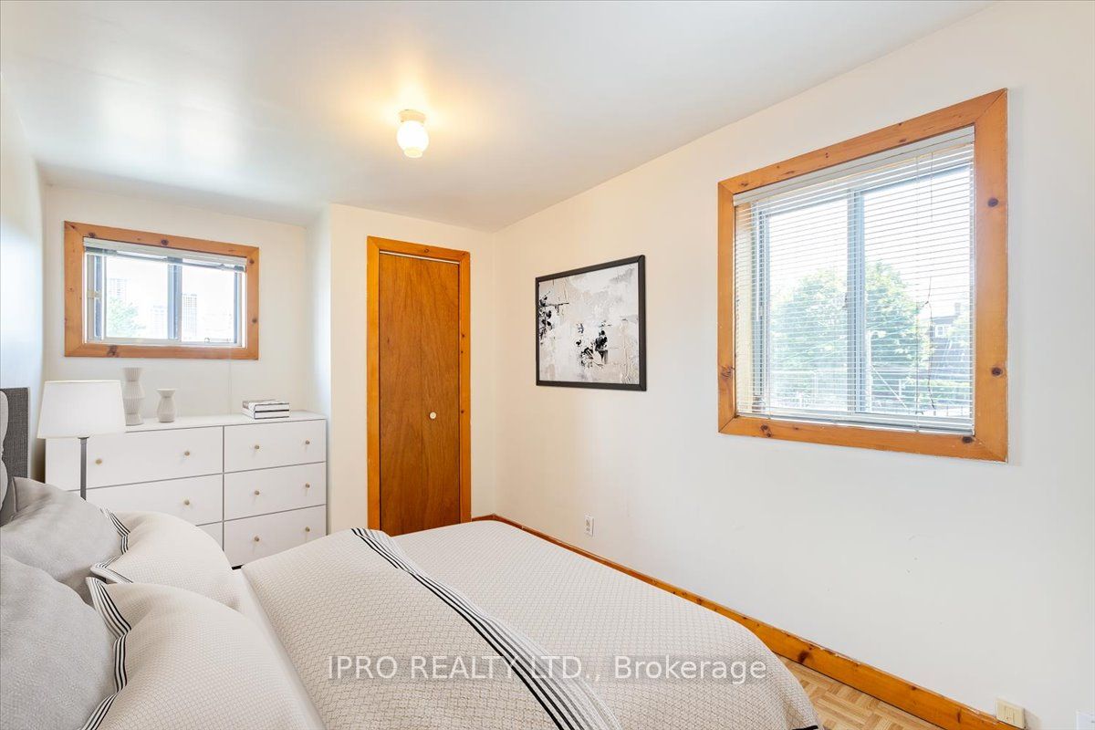 16 Fisher Street Property Photo 4