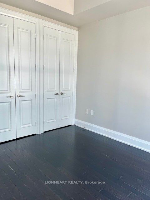 #530 - 39 Queens Quay Property Photo 6