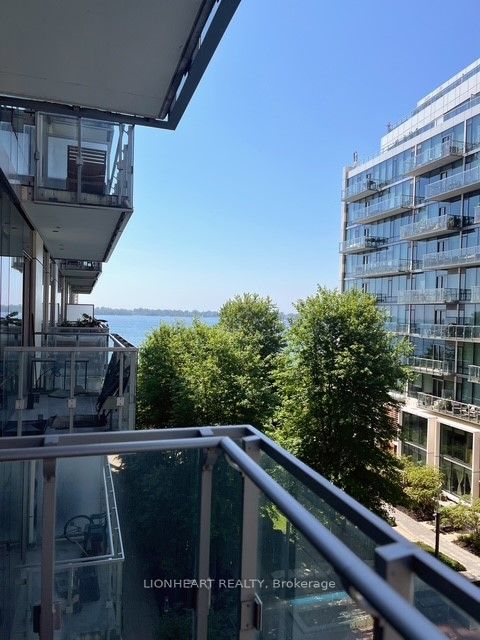 #530 - 39 Queens Quay Property Photo 12