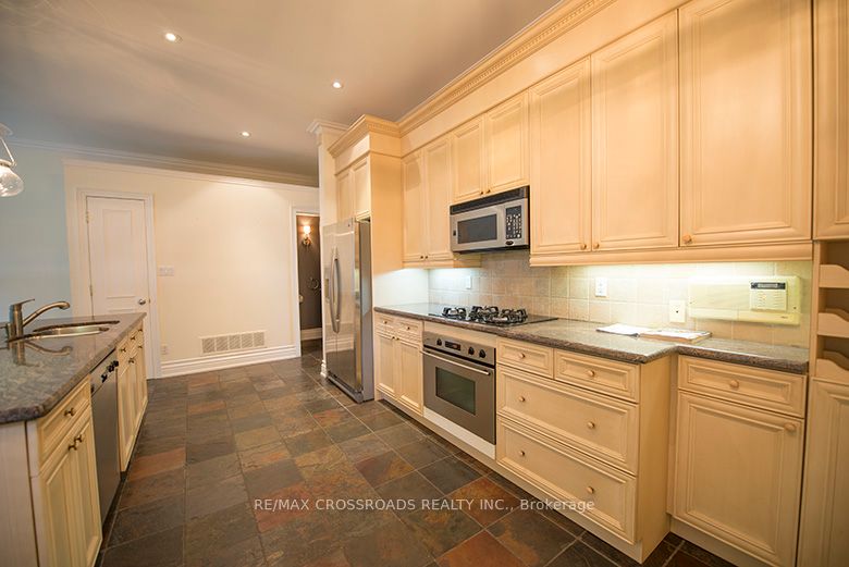 133 Woburn Avenue Property Photo 8