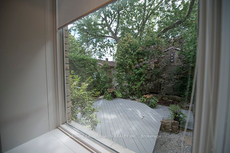 133 Woburn Avenue Property Photo 11