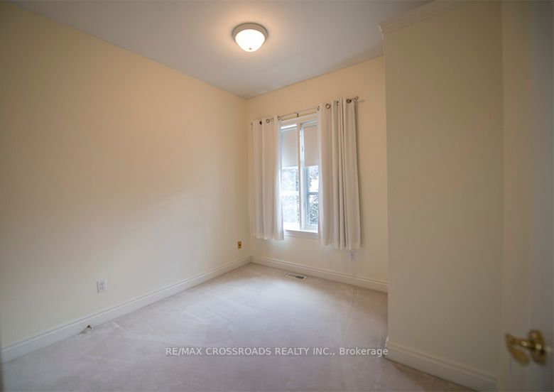 133 Woburn Avenue Property Photo 17